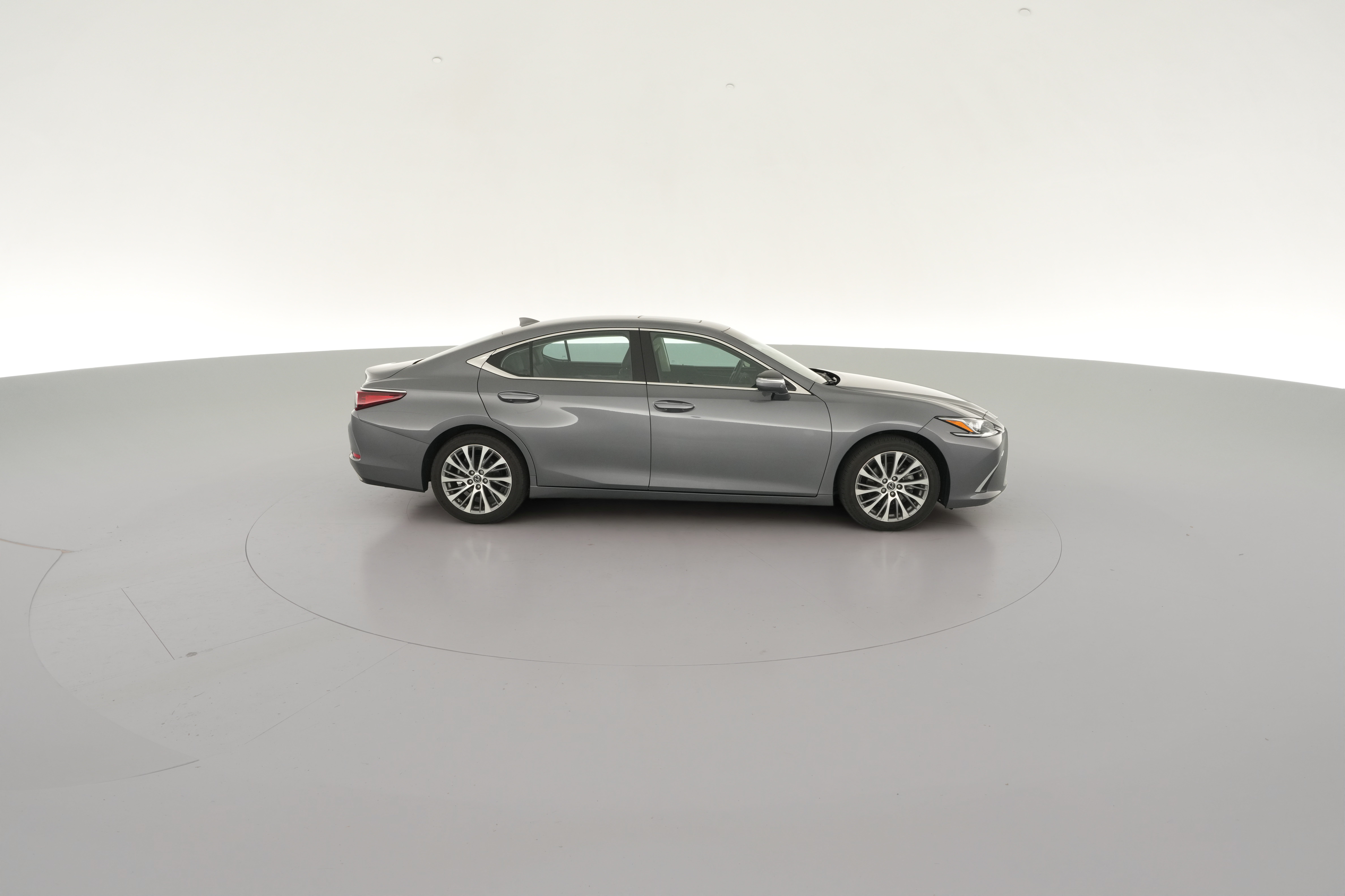 2021 Lexus ES 350 - Photo 38