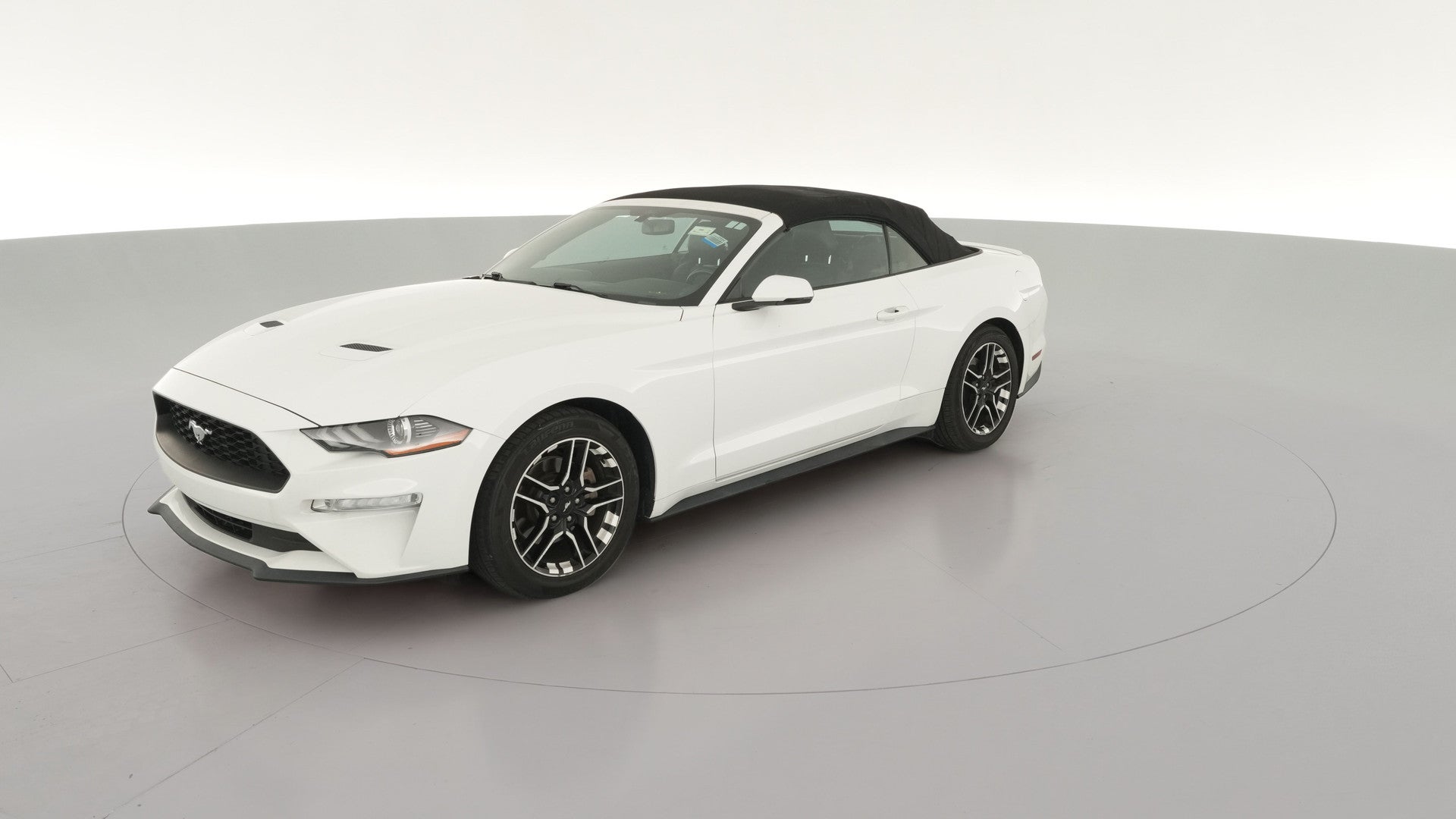 2018 Ford Mustang vehicle photo
