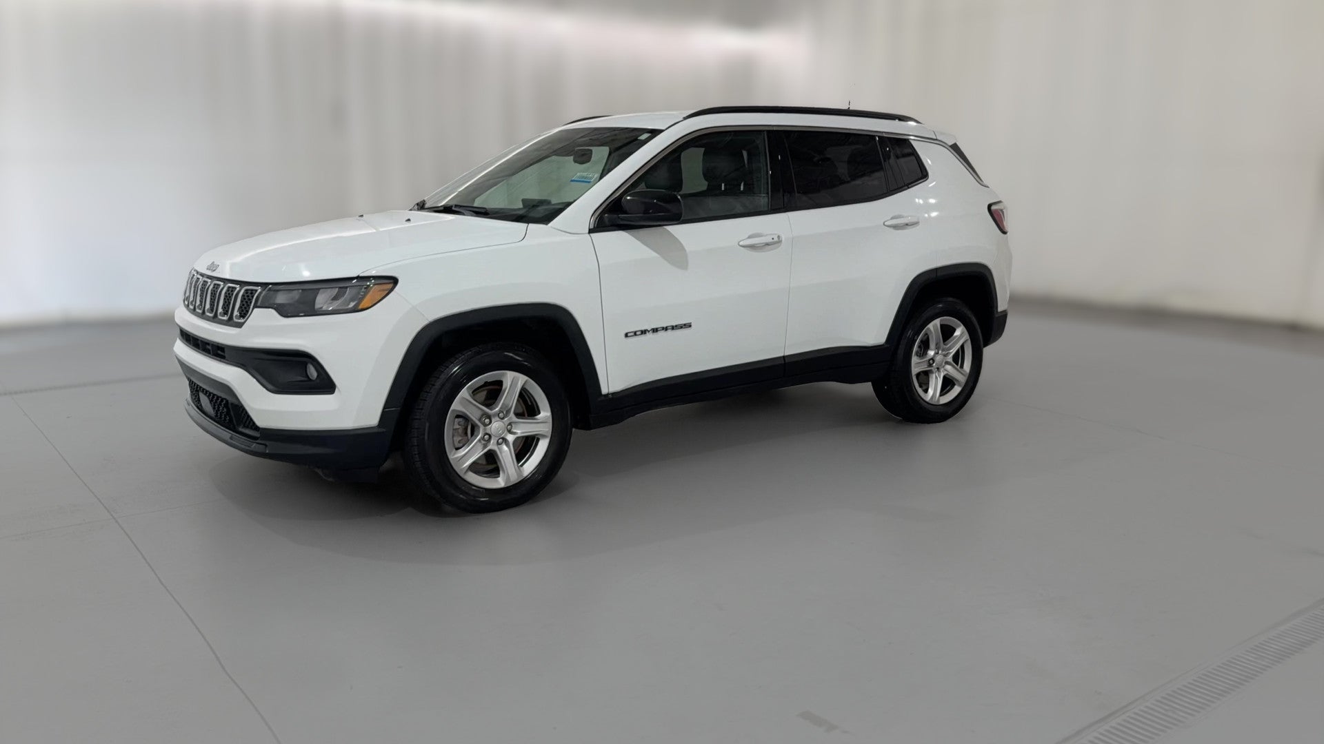 2023 Jeep Compass vehicle photo