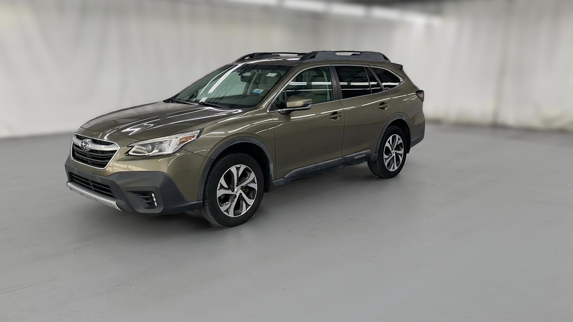 2020 Subaru Outback vehicle photo