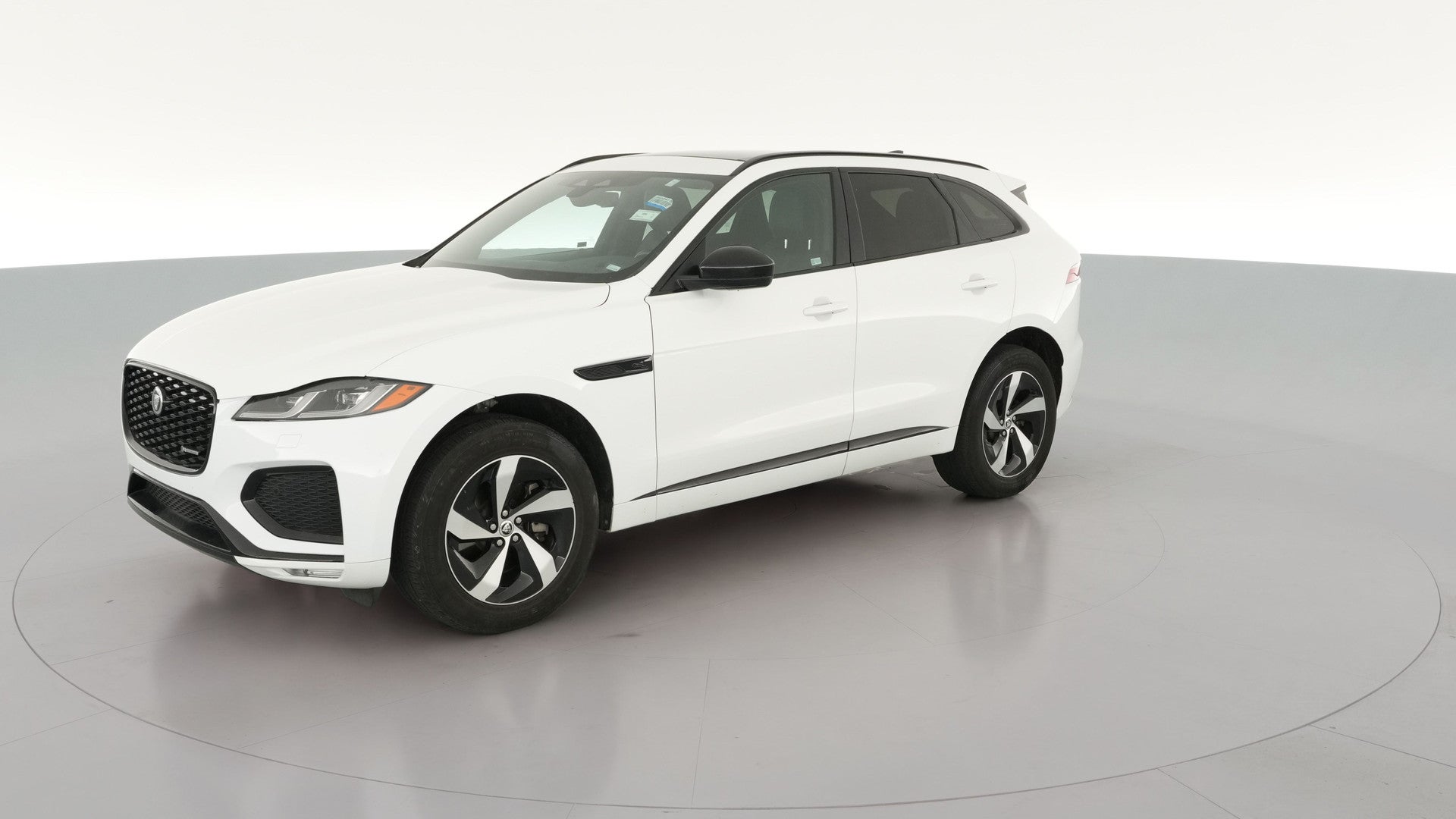 2025 Jaguar F-PACE vehicle photo