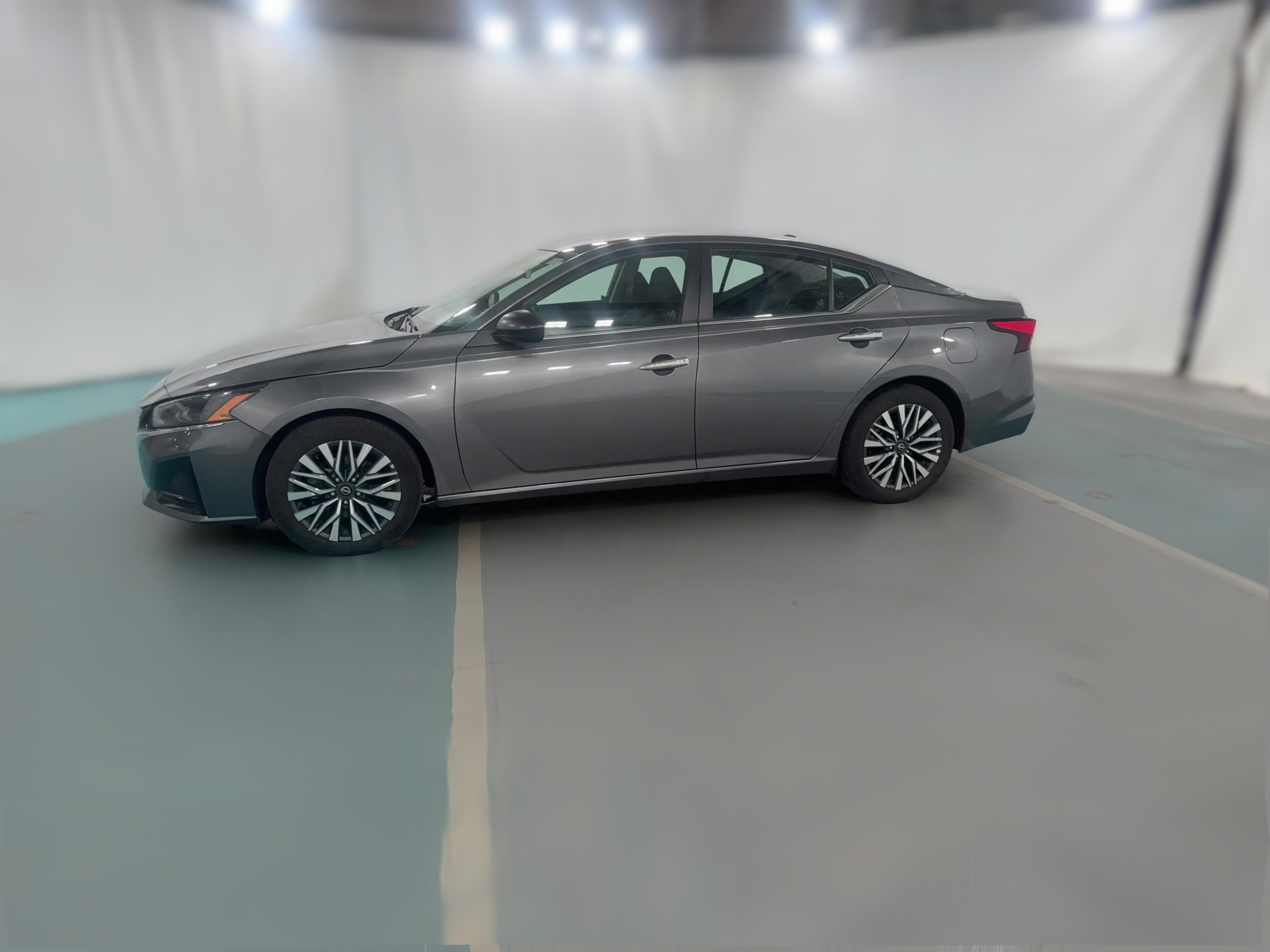 2025 Nissan Altima SV - Photo 25