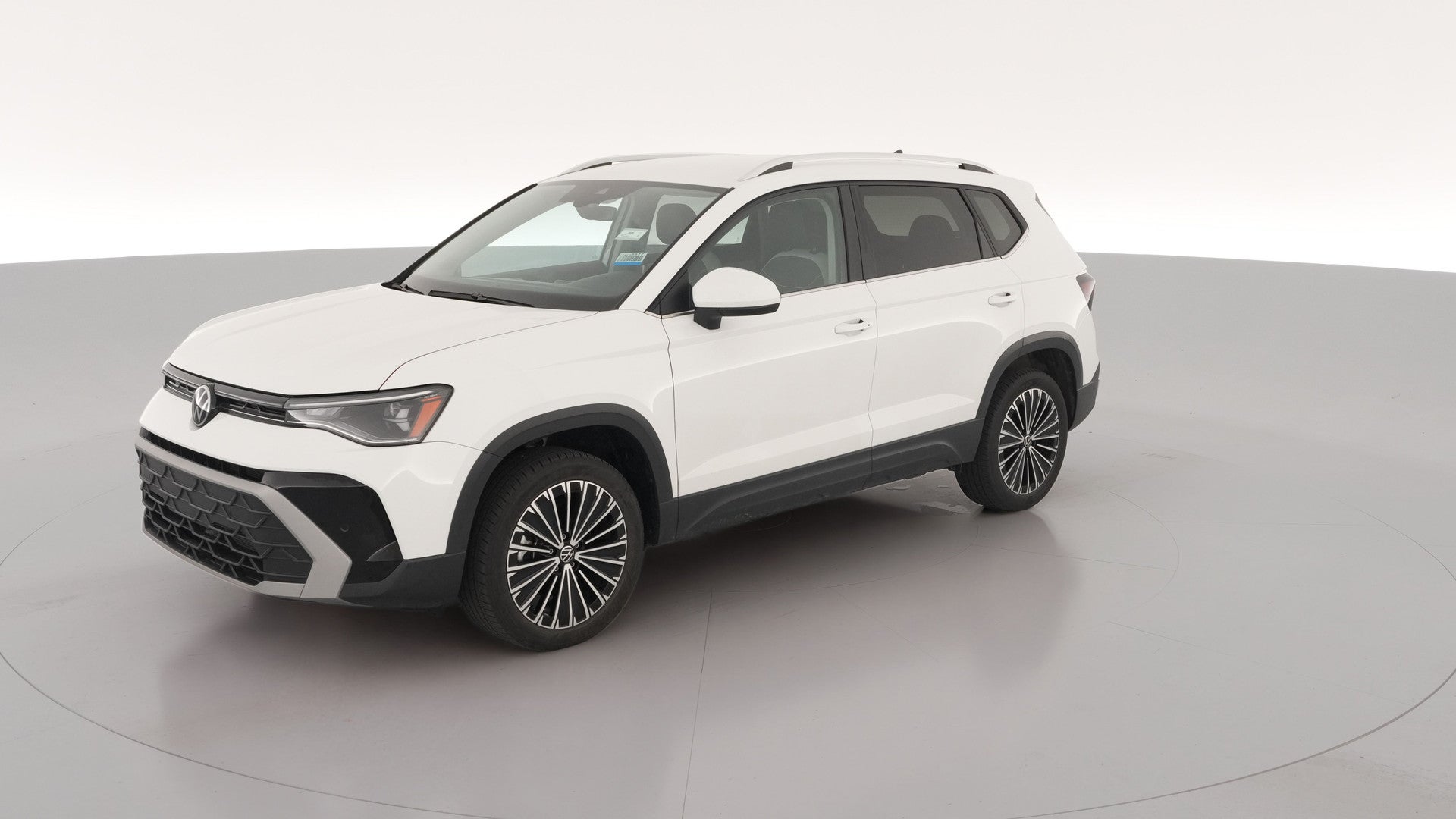 2025 Volkswagen Taos vehicle photo