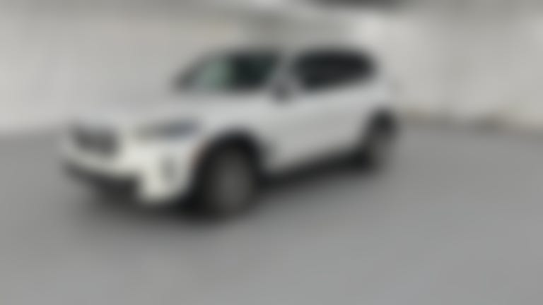 2024 BMW X5 vehicle photo