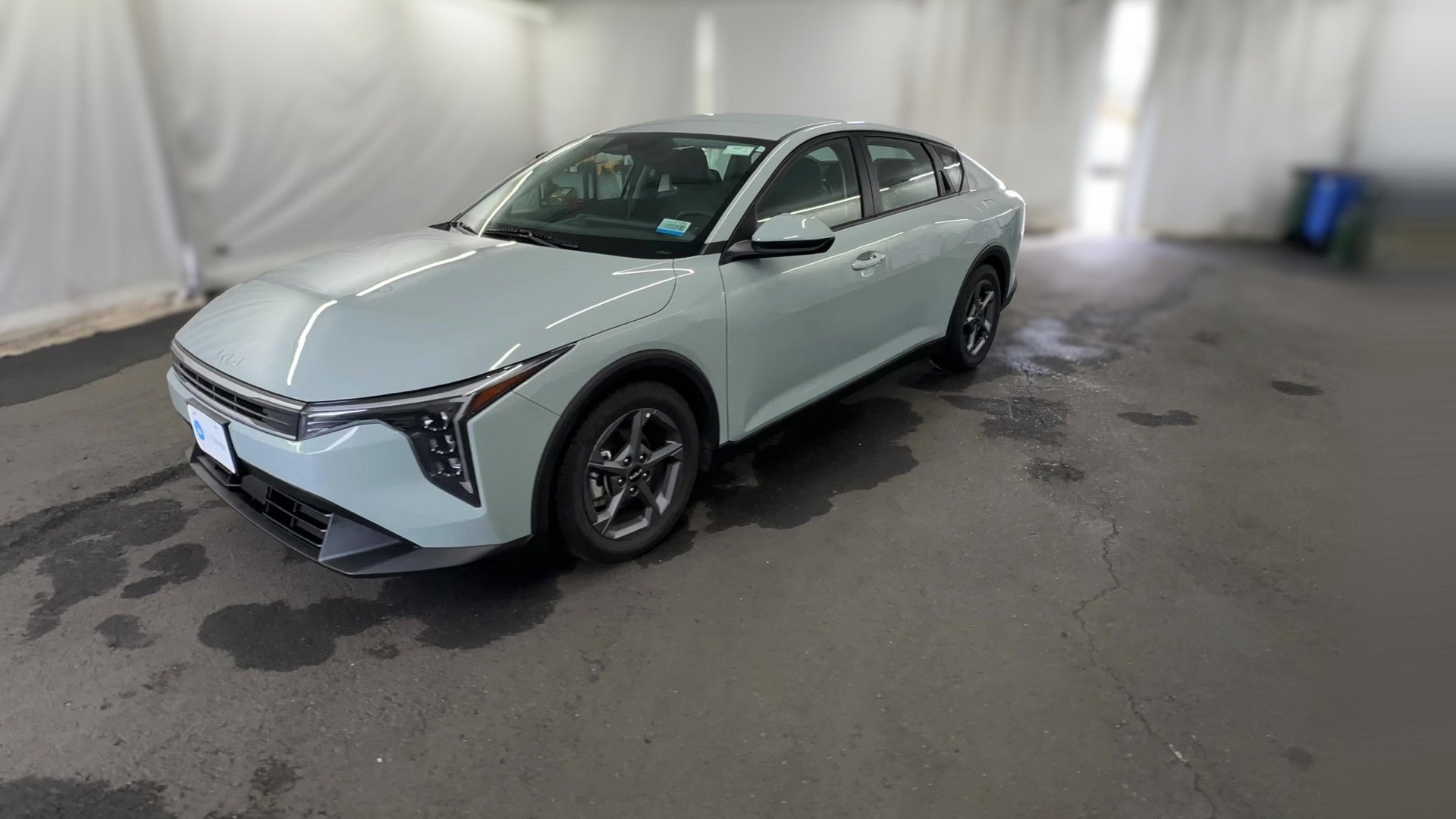 2025 Kia K4 vehicle photo