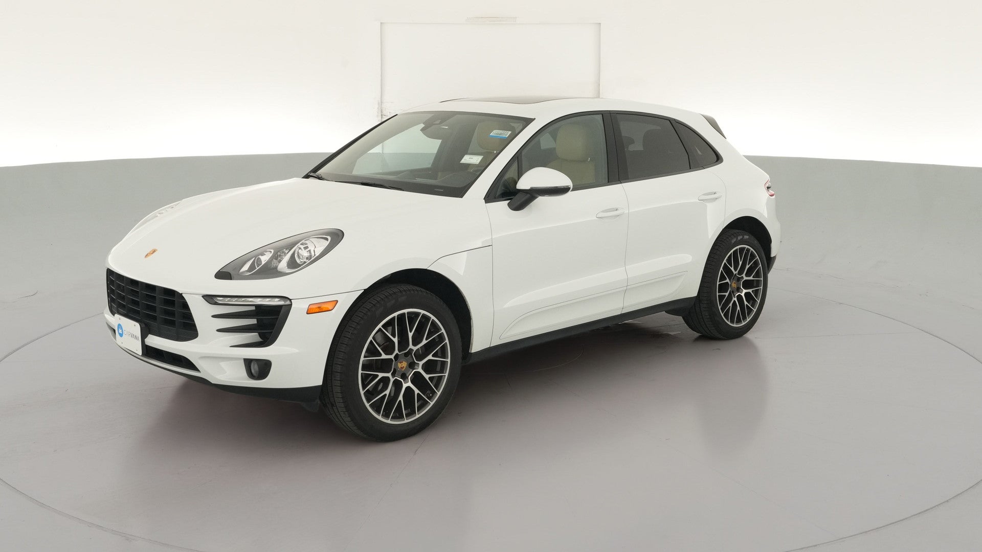 2018 Porsche Macan vehicle photo