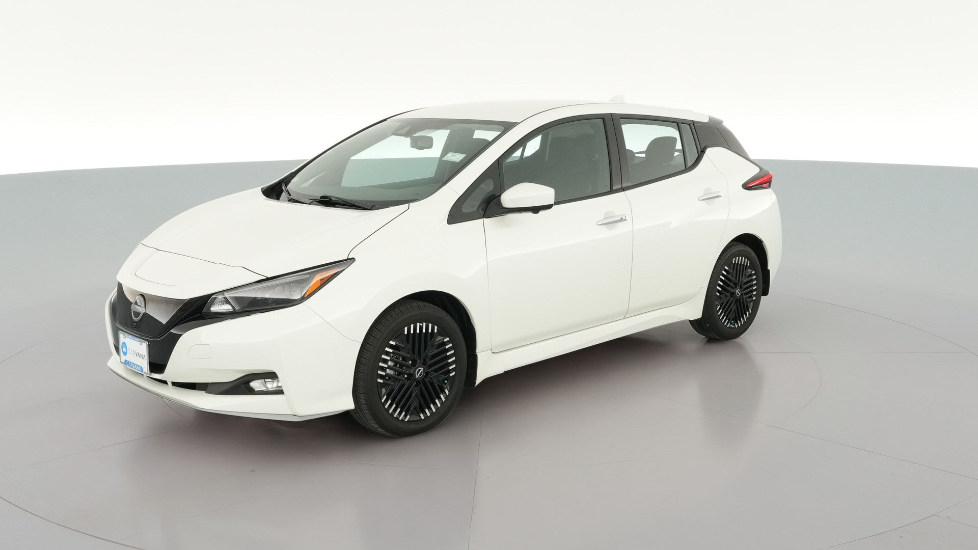 2024 Nissan LEAF vehicle photo