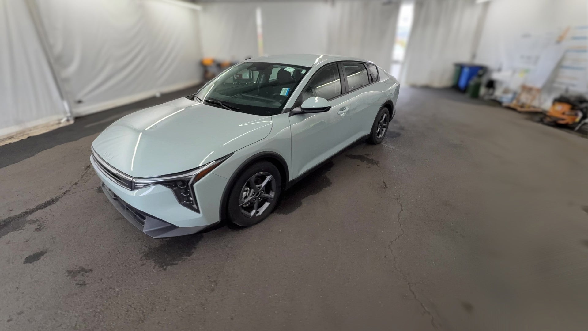 2025 Kia K4 vehicle photo