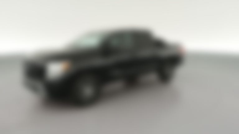 2022 Nissan Titan Crew Cab vehicle photo