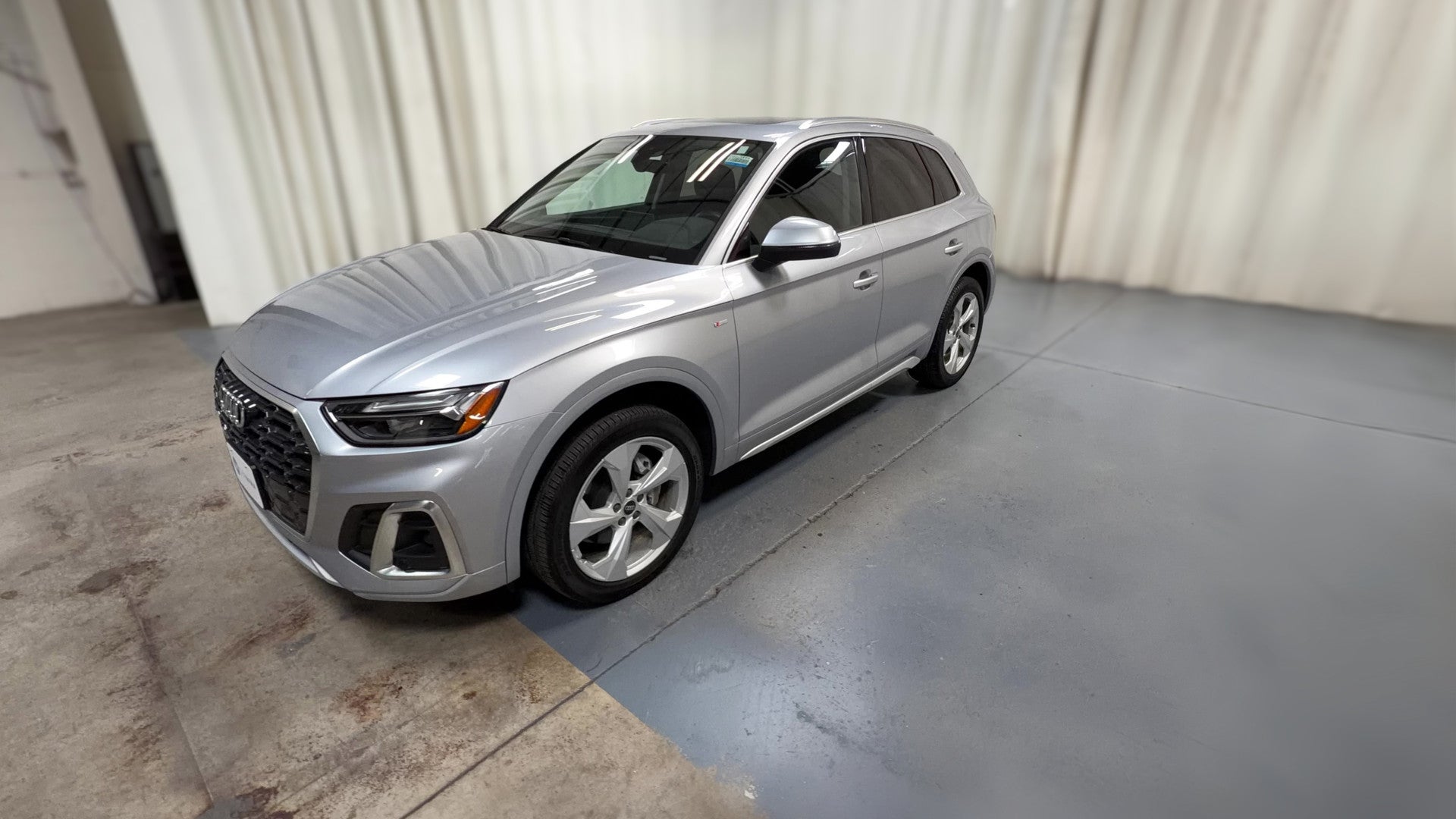2023 Audi Q5 vehicle photo