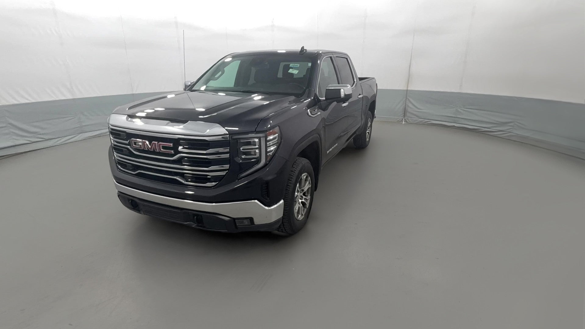 2025 GMC Sierra 1500 Crew Cab vehicle photo