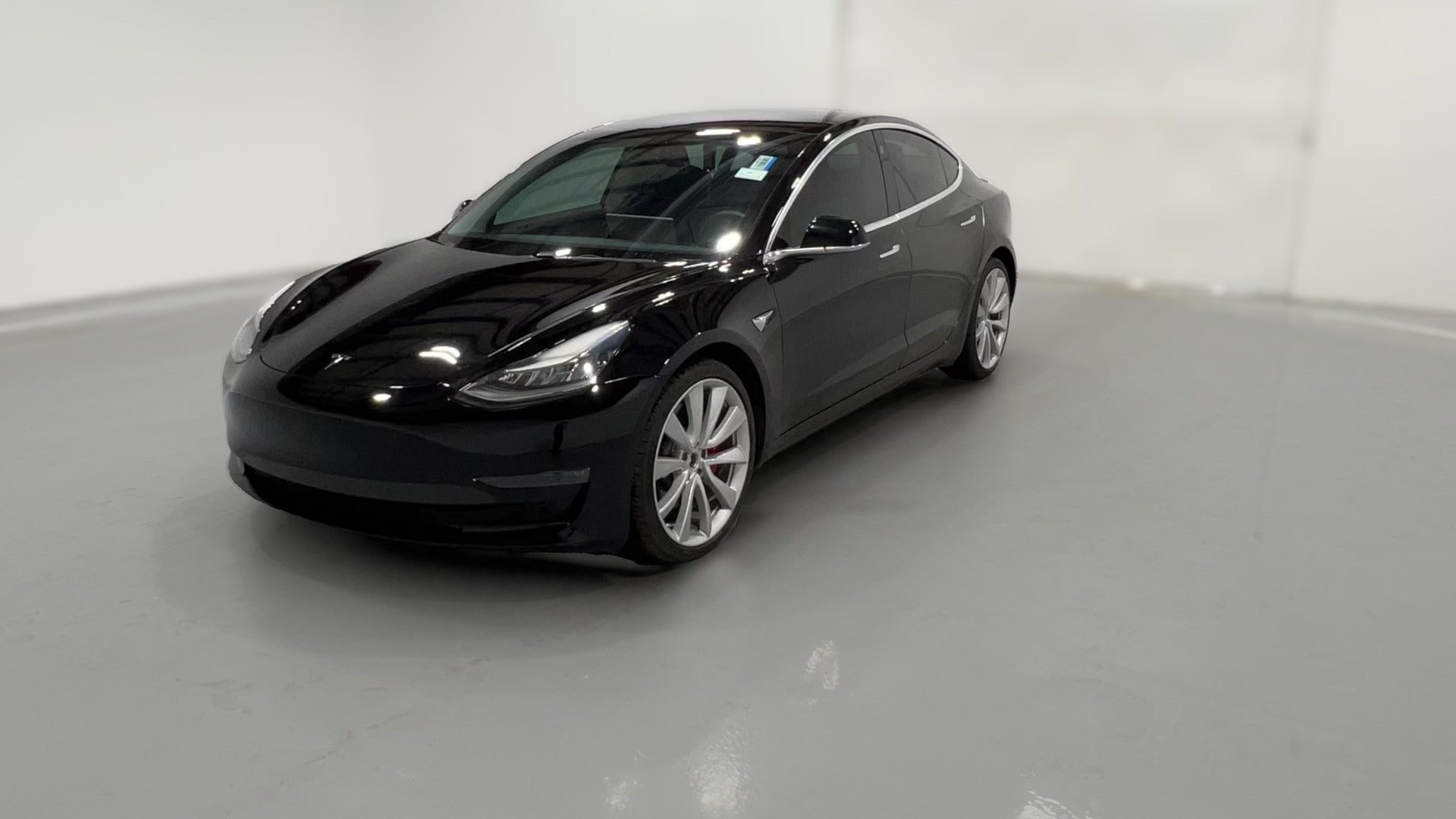 2019 Tesla Model 3 vehicle photo