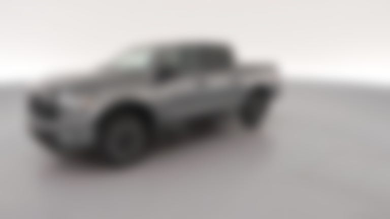 2024 Nissan Titan Crew Cab vehicle photo