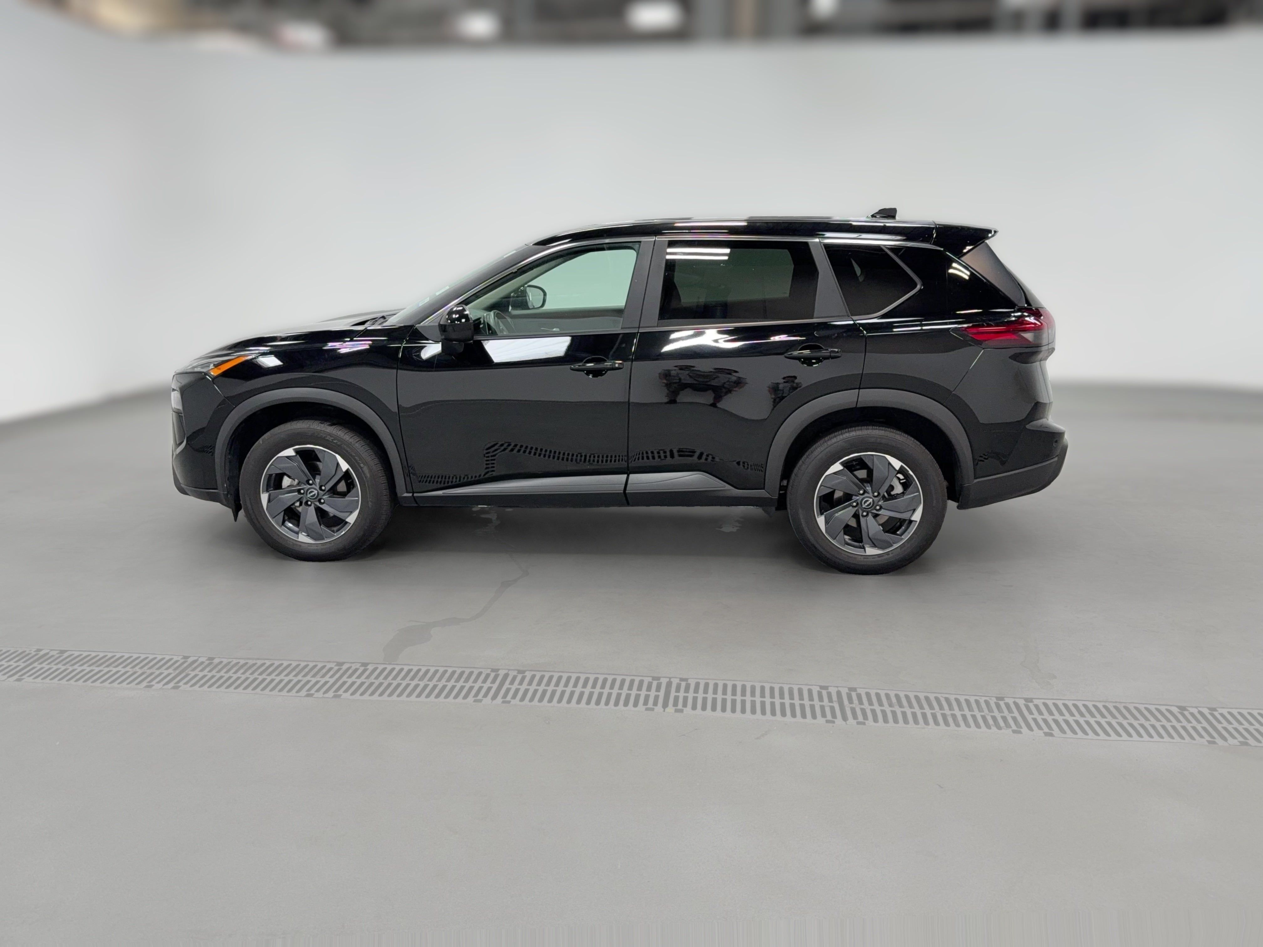 2025 Nissan Rogue SV - Photo 29