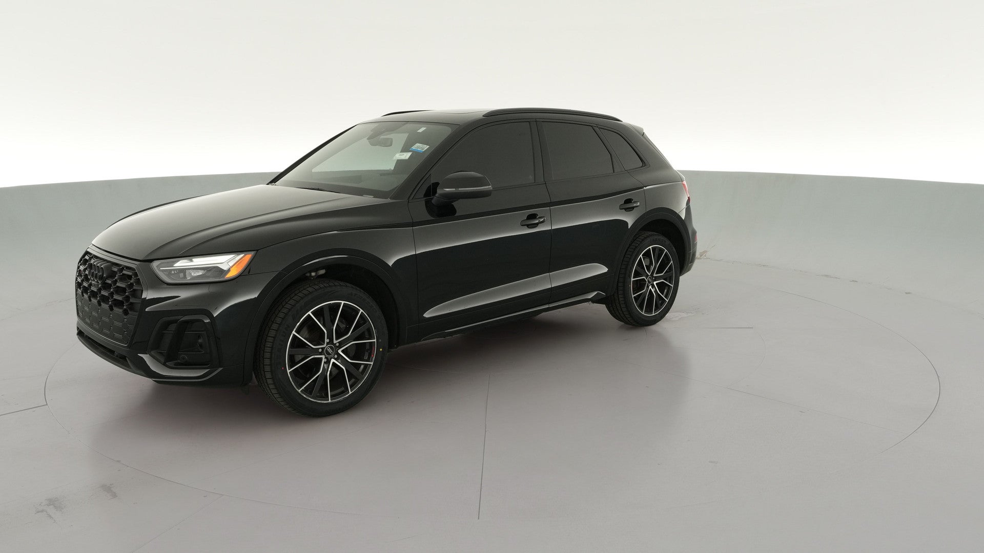 2023 Audi SQ5 vehicle photo