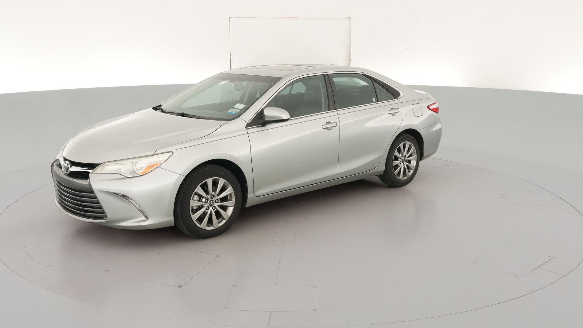 2016 Toyota Camry vehicle photo
