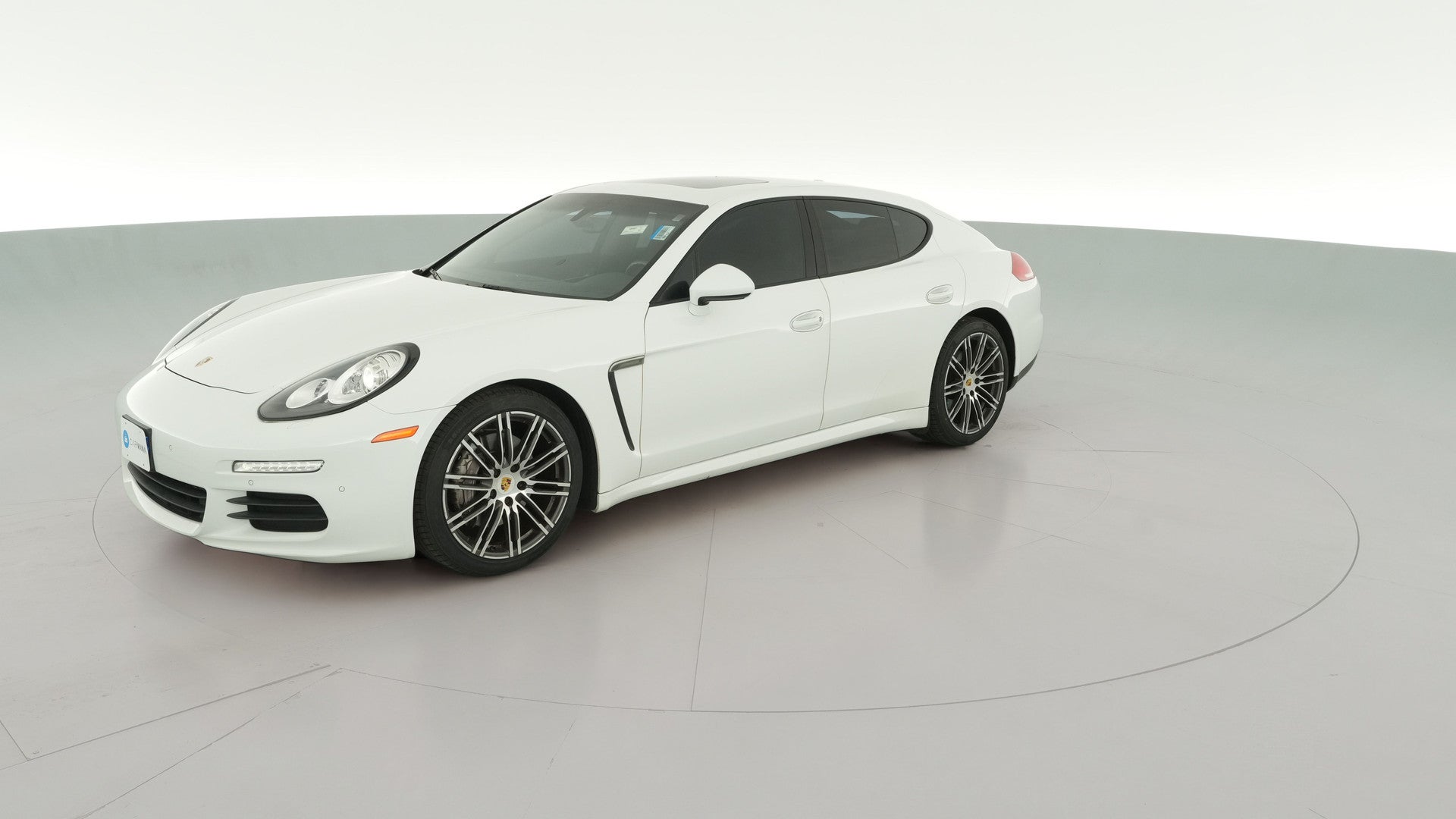 2016 Porsche Panamera vehicle photo