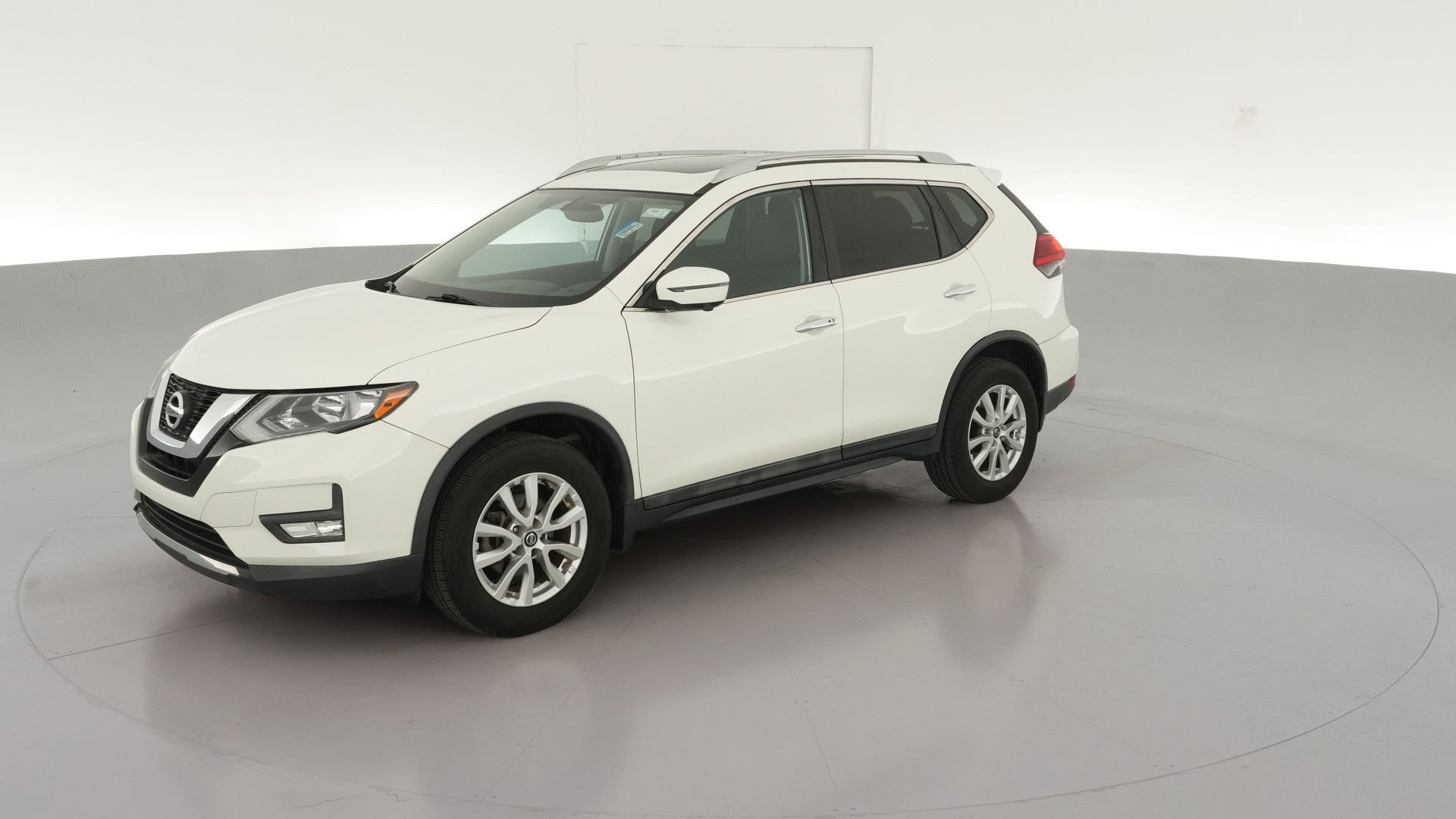 2017 Nissan Rogue vehicle photo