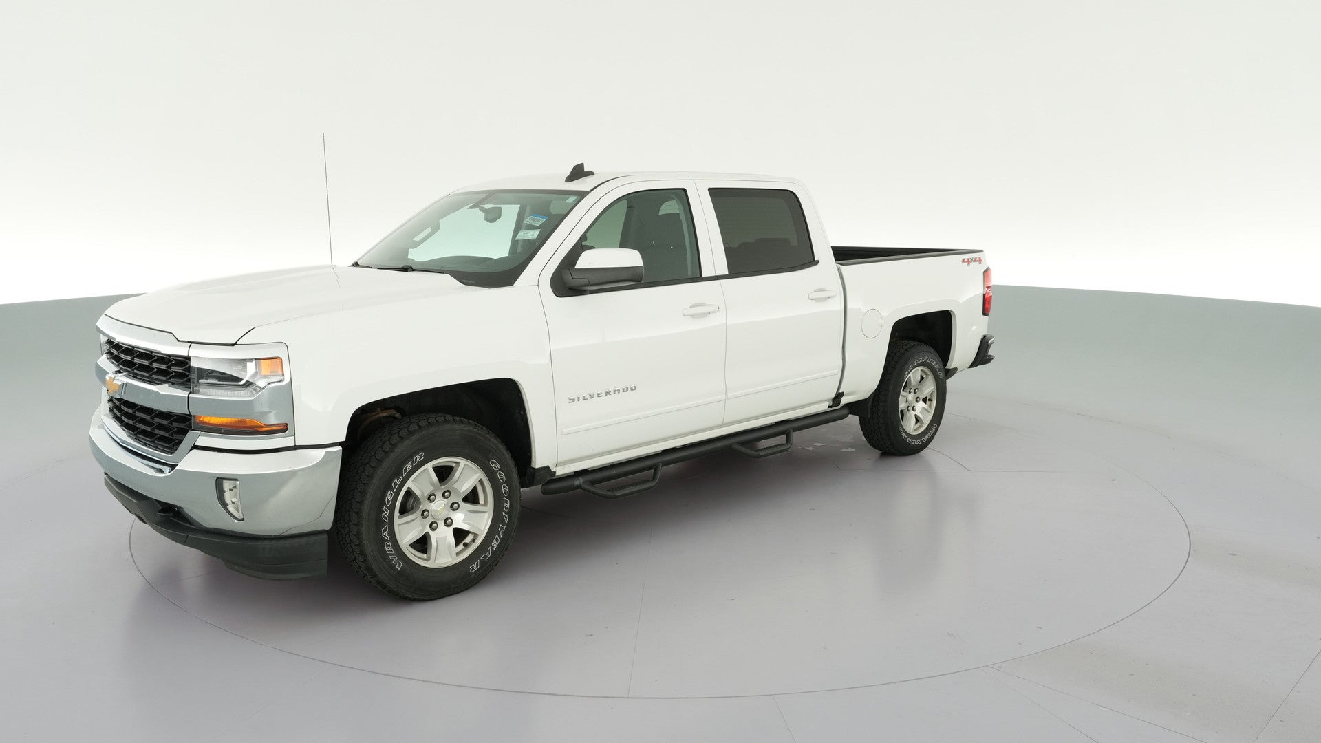 2017 Chevrolet Silverado 1500 Crew Cab vehicle photo