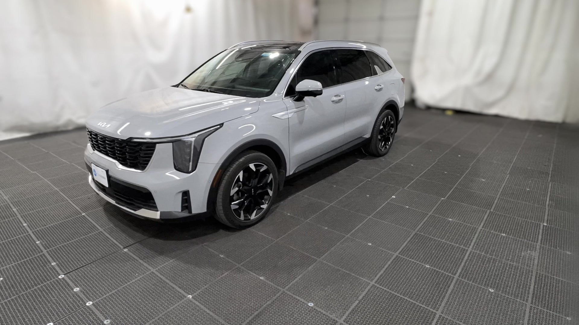 2025 Kia Sorento vehicle photo