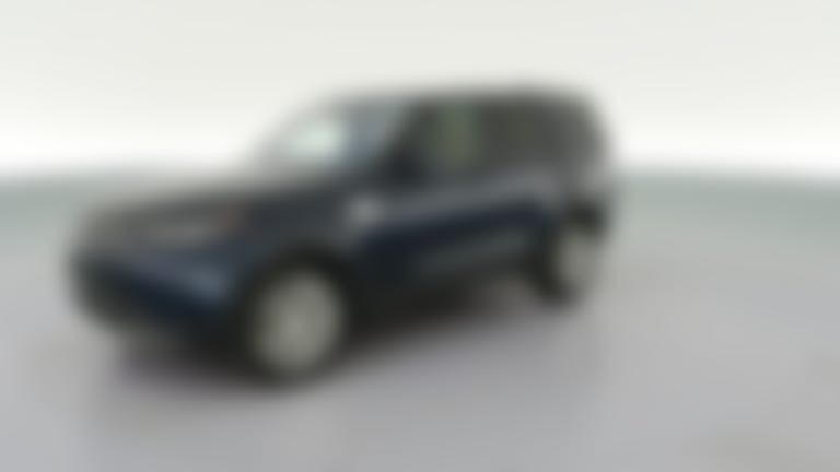 2017 Land Rover Discovery vehicle photo