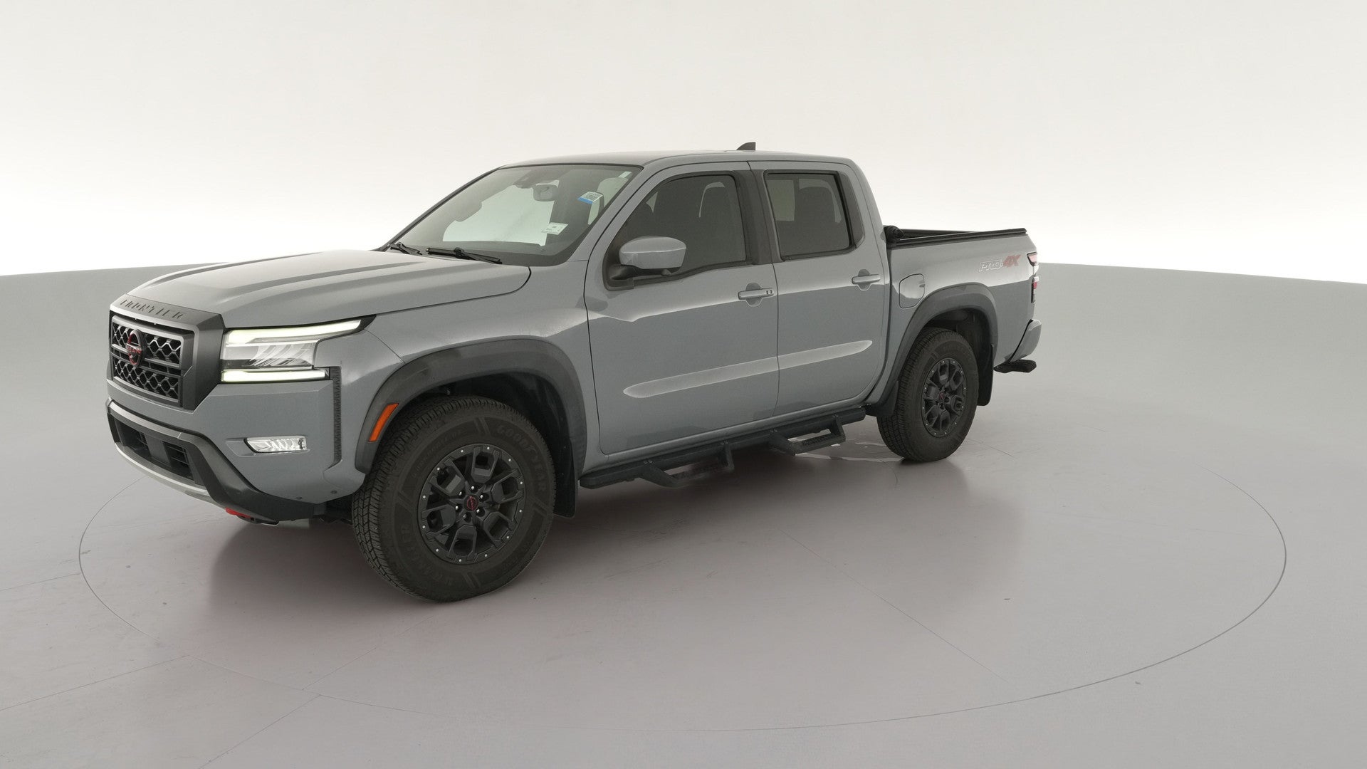 2022 Nissan Frontier Crew Cab vehicle photo