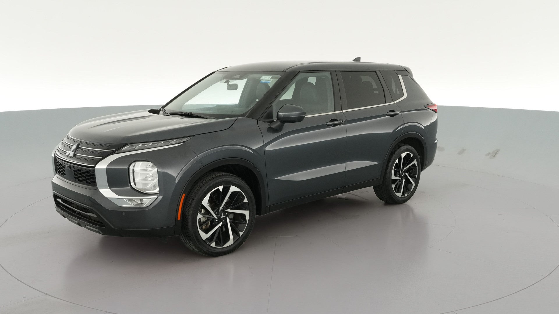 2024 Mitsubishi Outlander vehicle photo