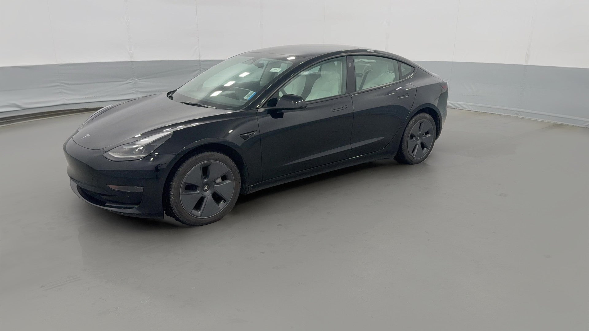 2022 Tesla Model 3 vehicle photo
