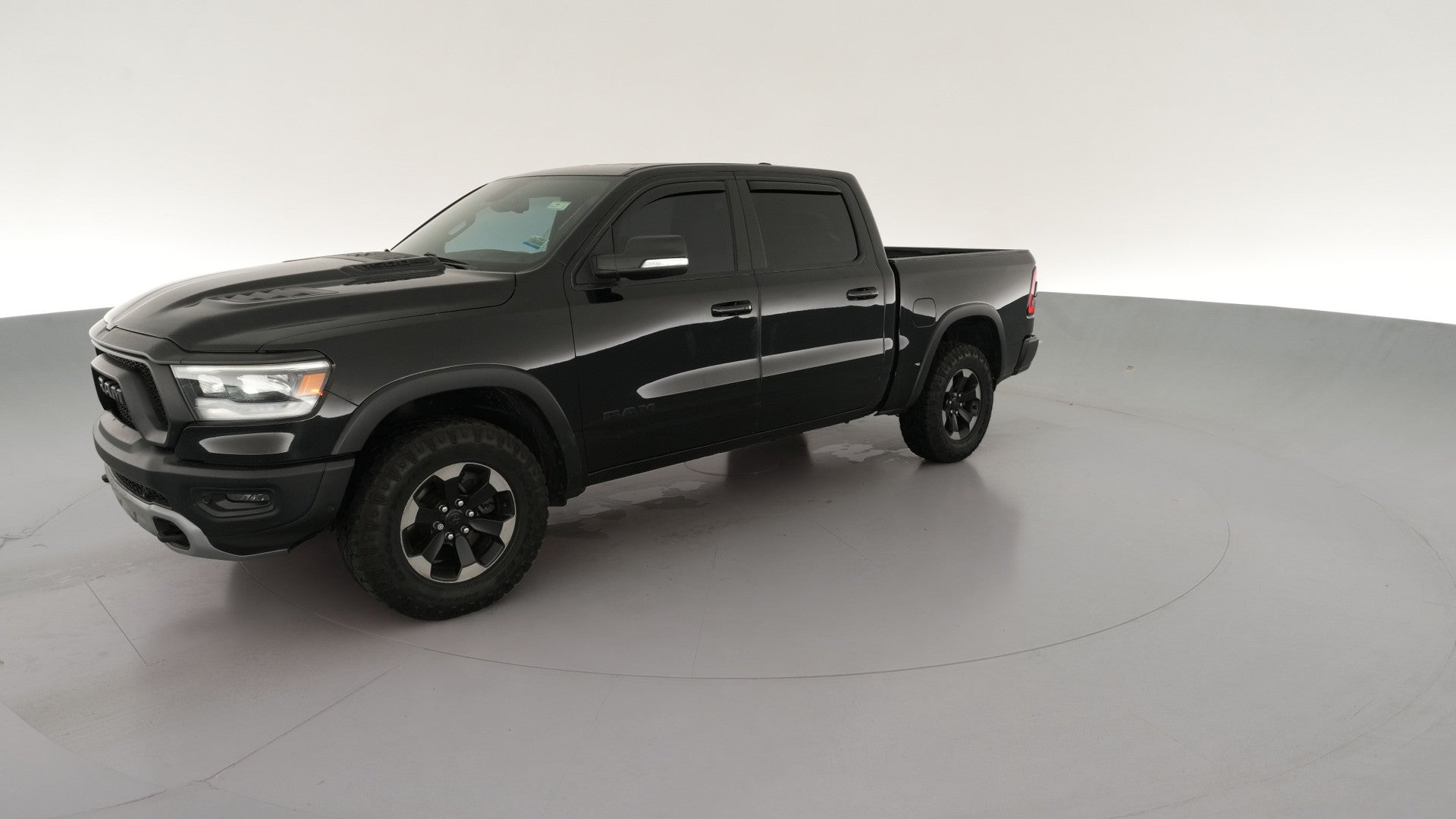 2019 Ram 1500 Crew Cab vehicle photo