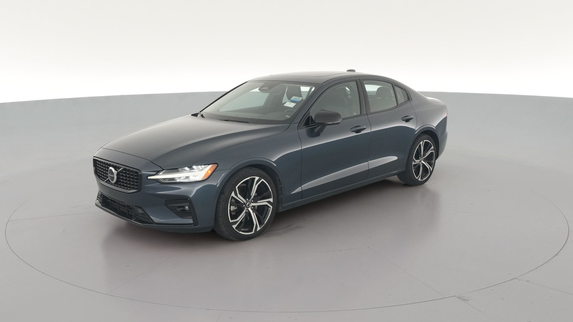 2024 Volvo S60 vehicle photo