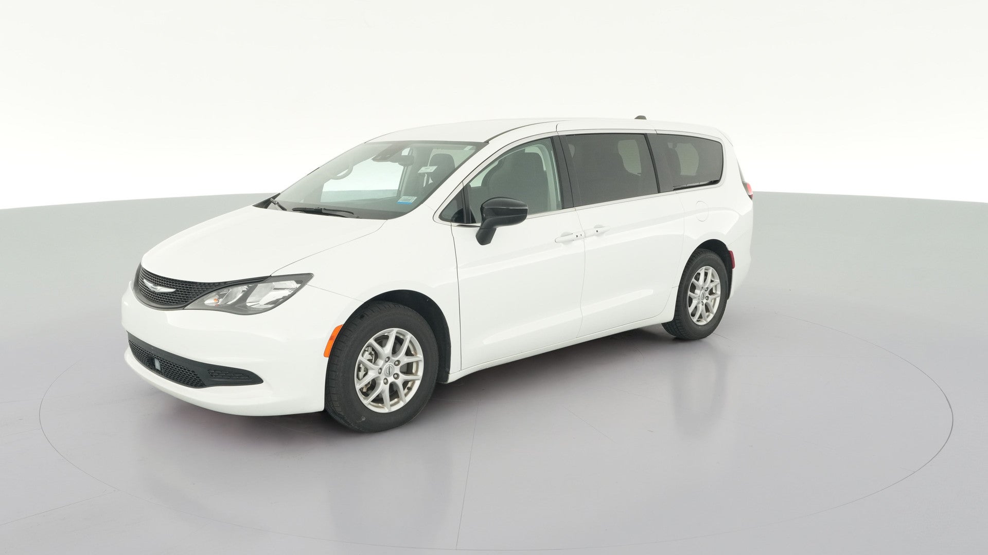 2024 Chrysler Voyager vehicle photo