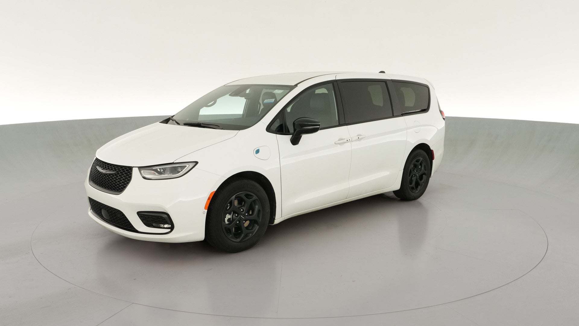 2024 Chrysler Pacifica Hybrid vehicle photo