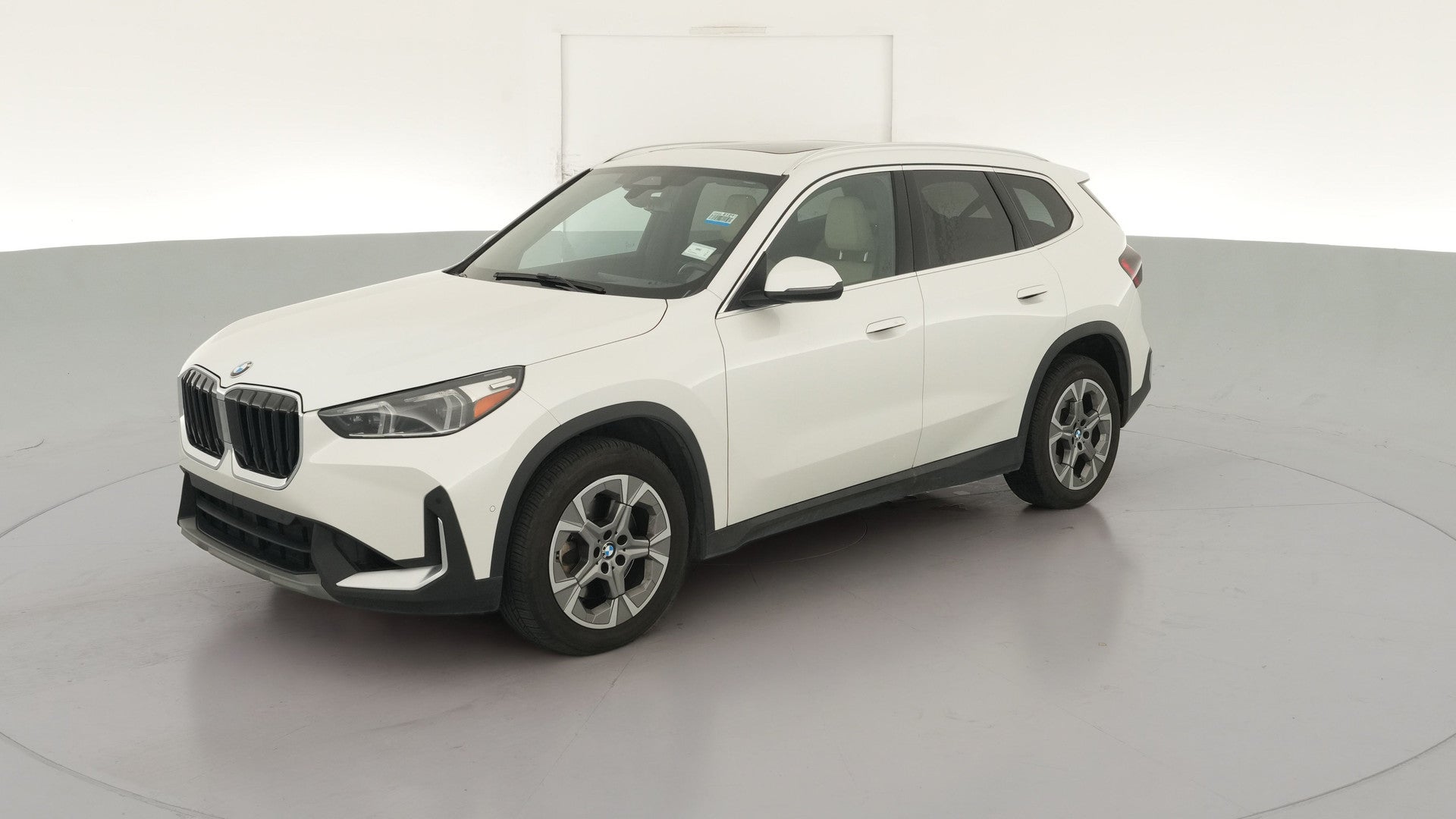 2023 BMW X1 vehicle photo