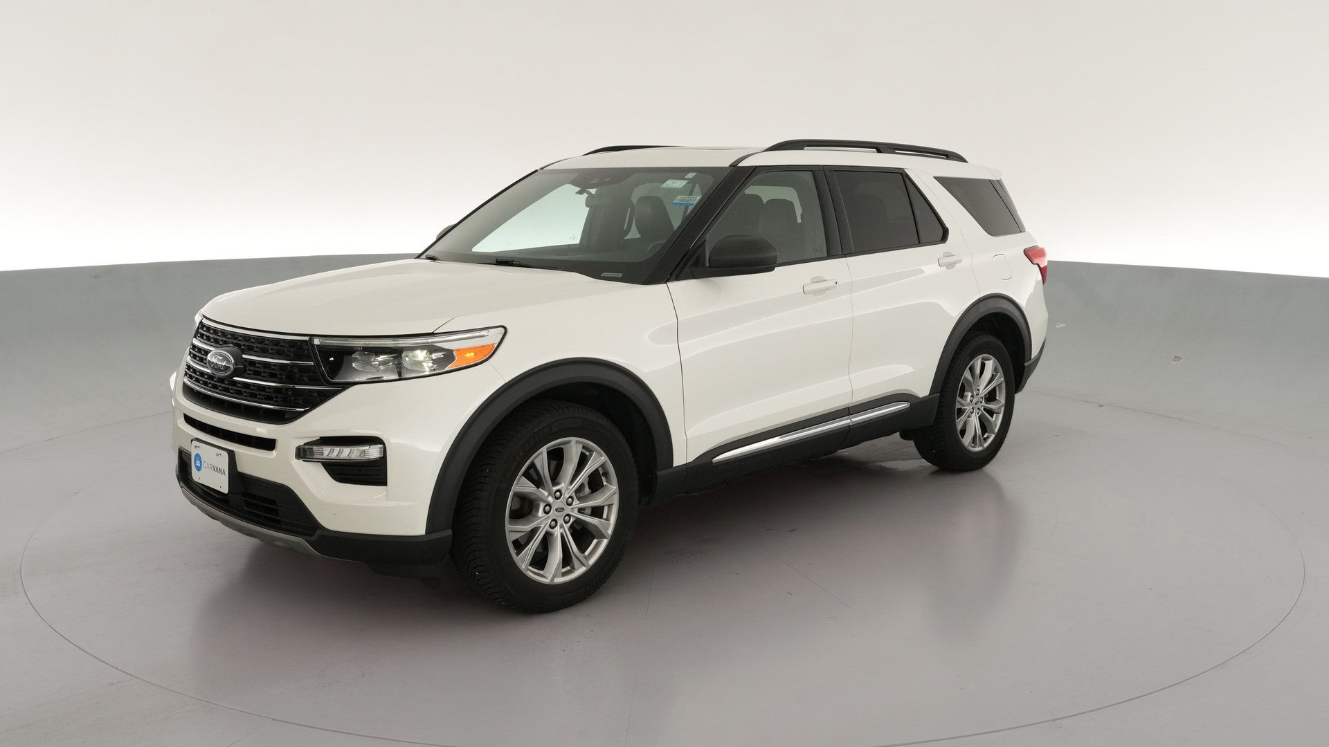 2020 Ford Explorer vehicle photo