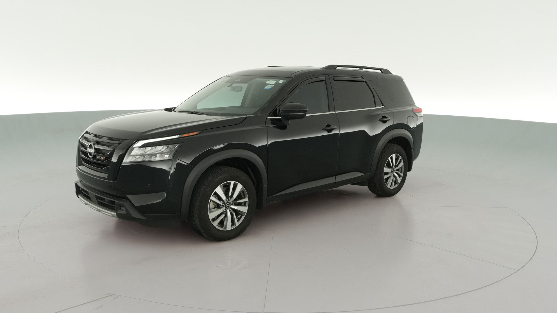 2025 Nissan Pathfinder vehicle photo