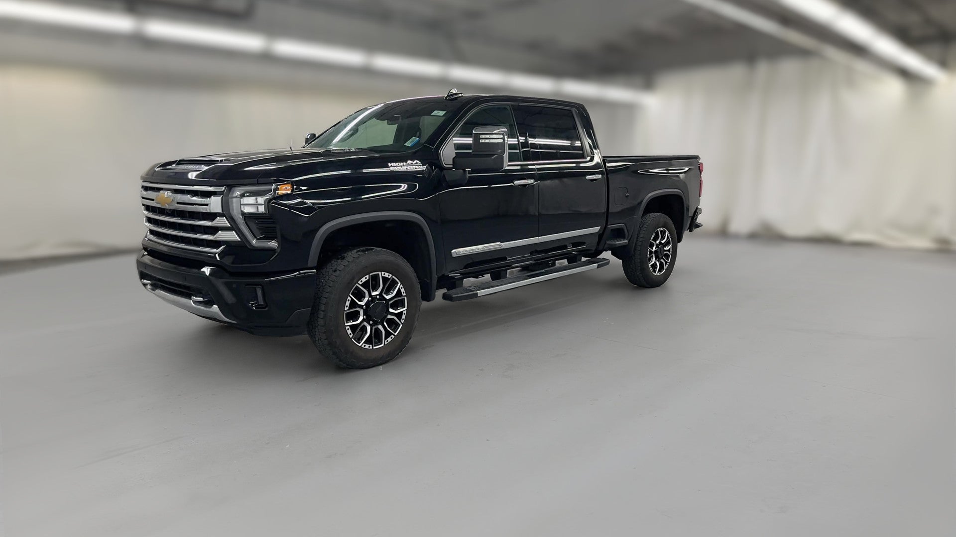2024 Chevrolet Silverado 2500 HD Crew Cab vehicle photo