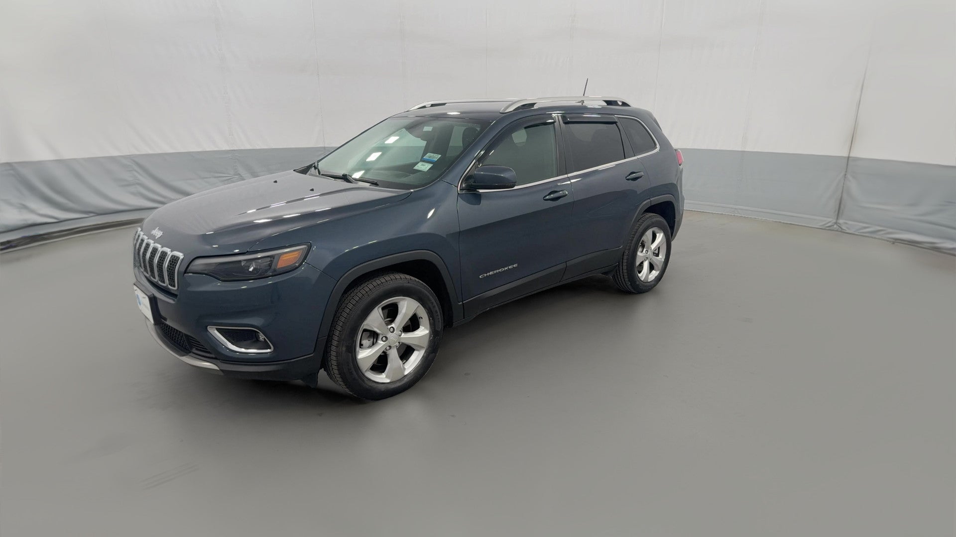2019 Jeep Cherokee vehicle photo