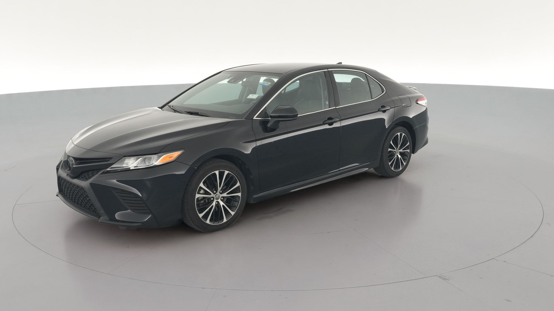 2020 Toyota Camry vehicle photo