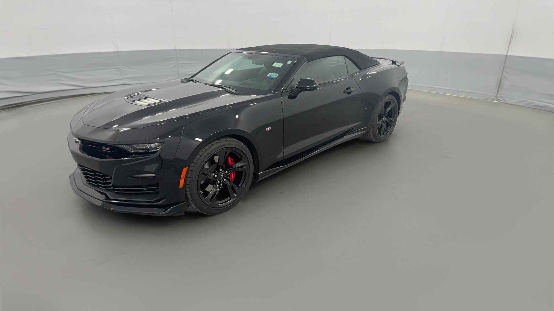 2023 Chevrolet Camaro vehicle photo