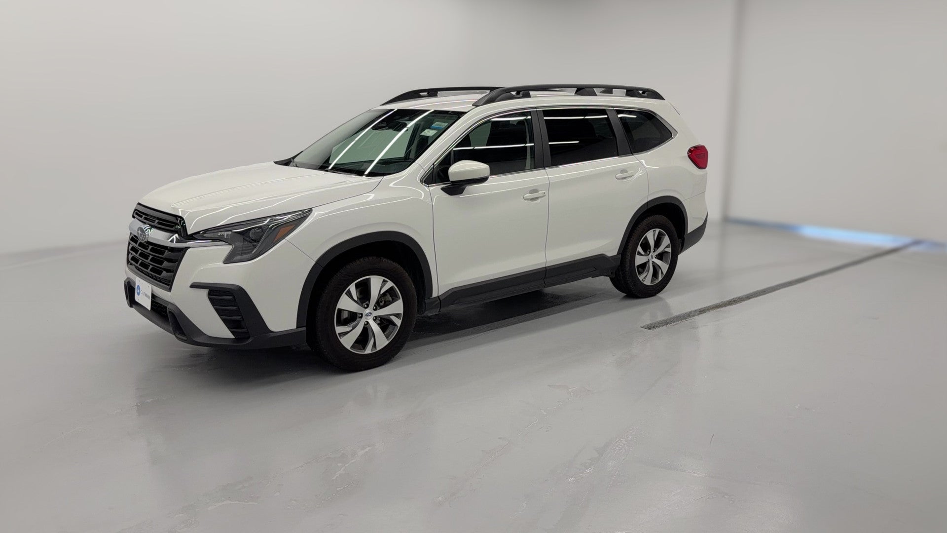 2024 Subaru Ascent vehicle photo
