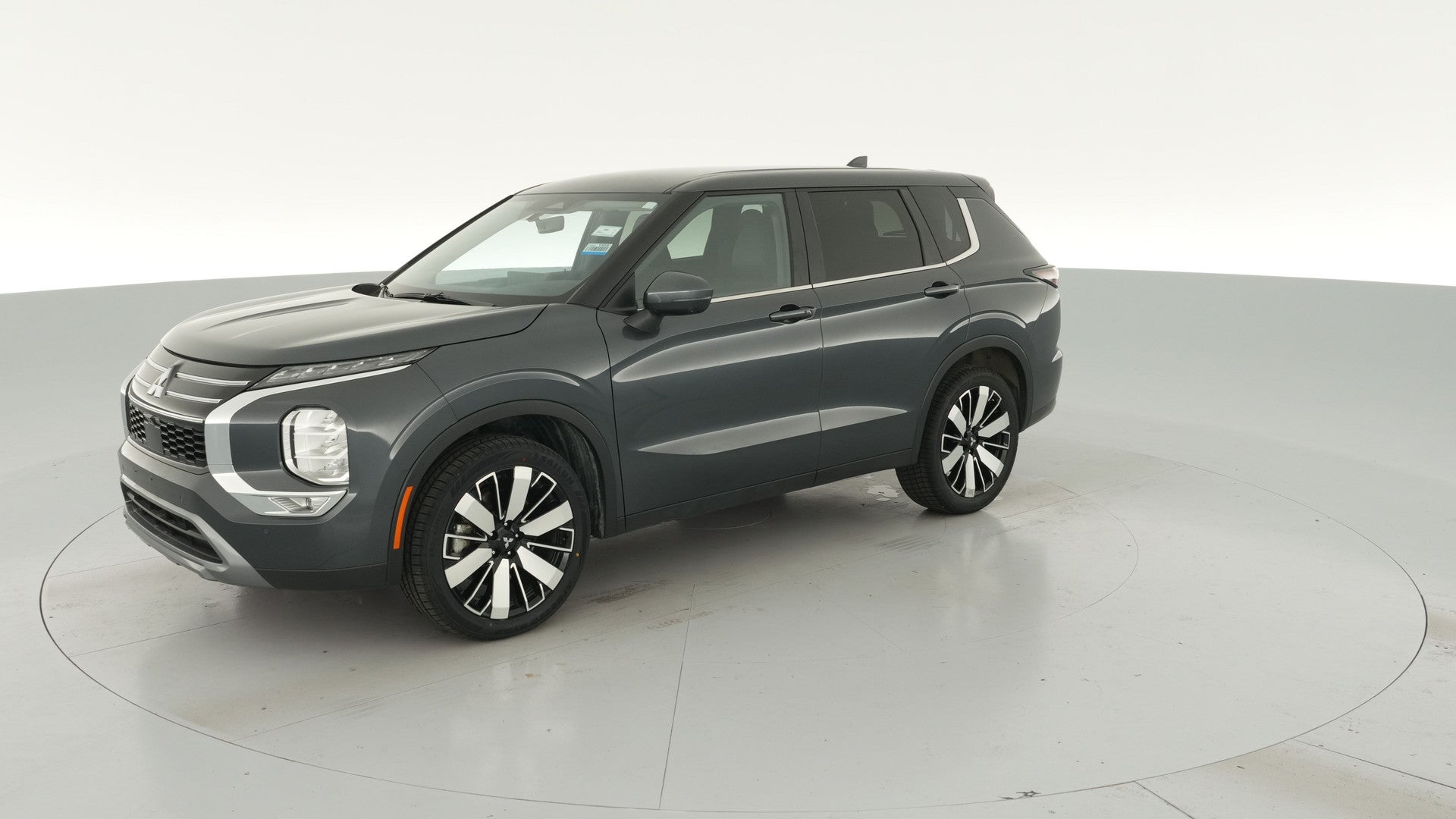 2025 Mitsubishi Outlander vehicle photo