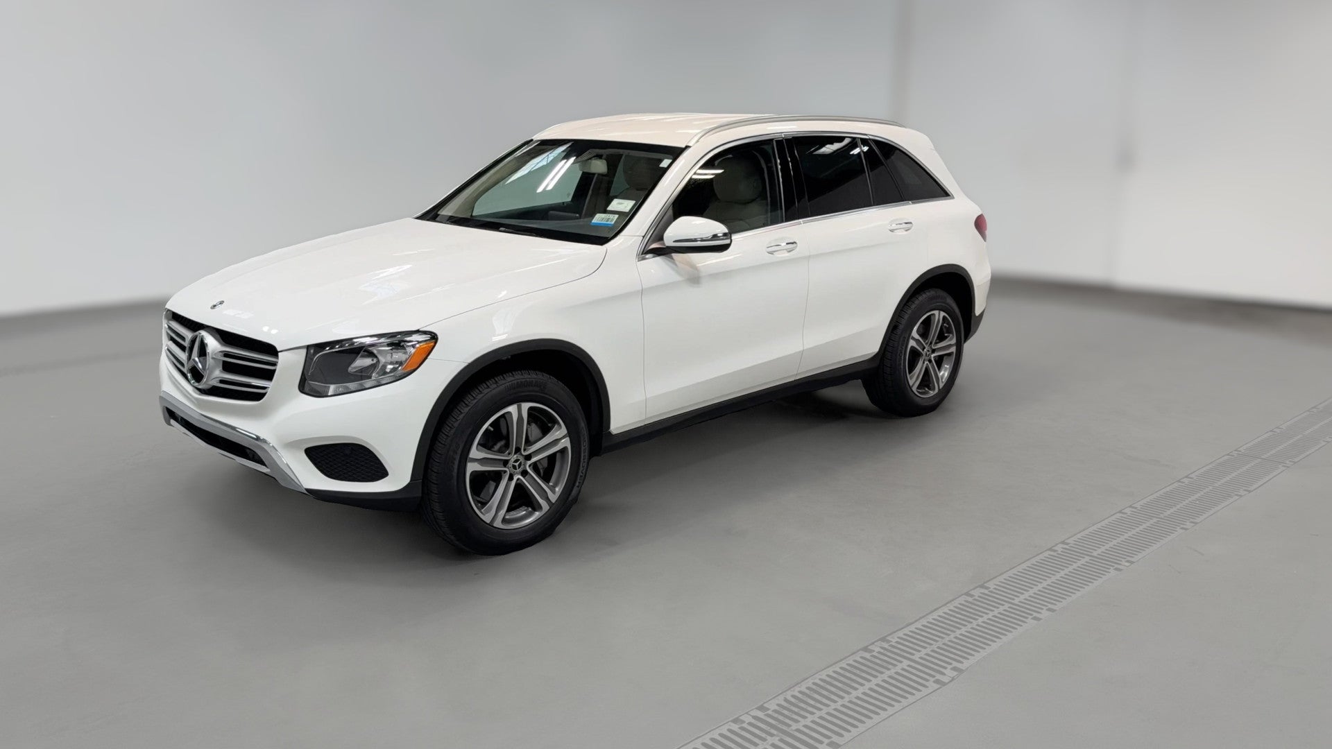 2019 Mercedes-Benz GLC vehicle photo