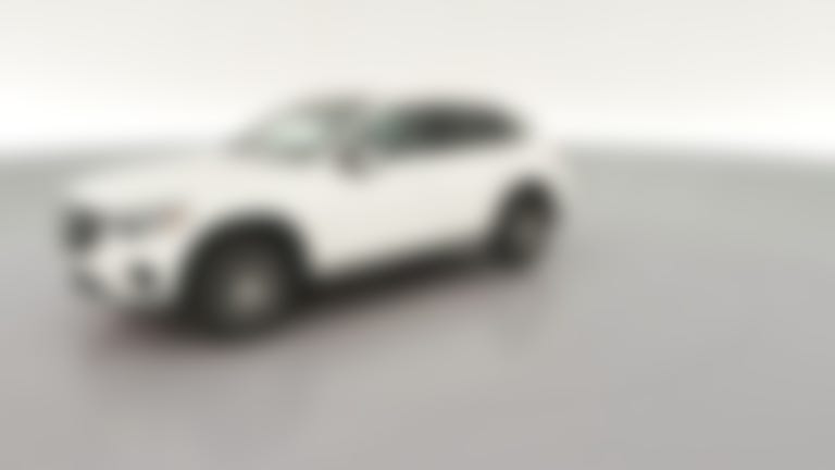 2024 Mercedes-Benz GLC vehicle photo
