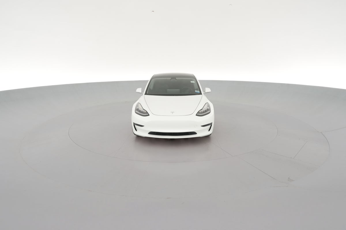 2019 Tesla Model 3 Long Range Rear-Wheel Drive in Pearl White Multi-Coat — 360° view 1