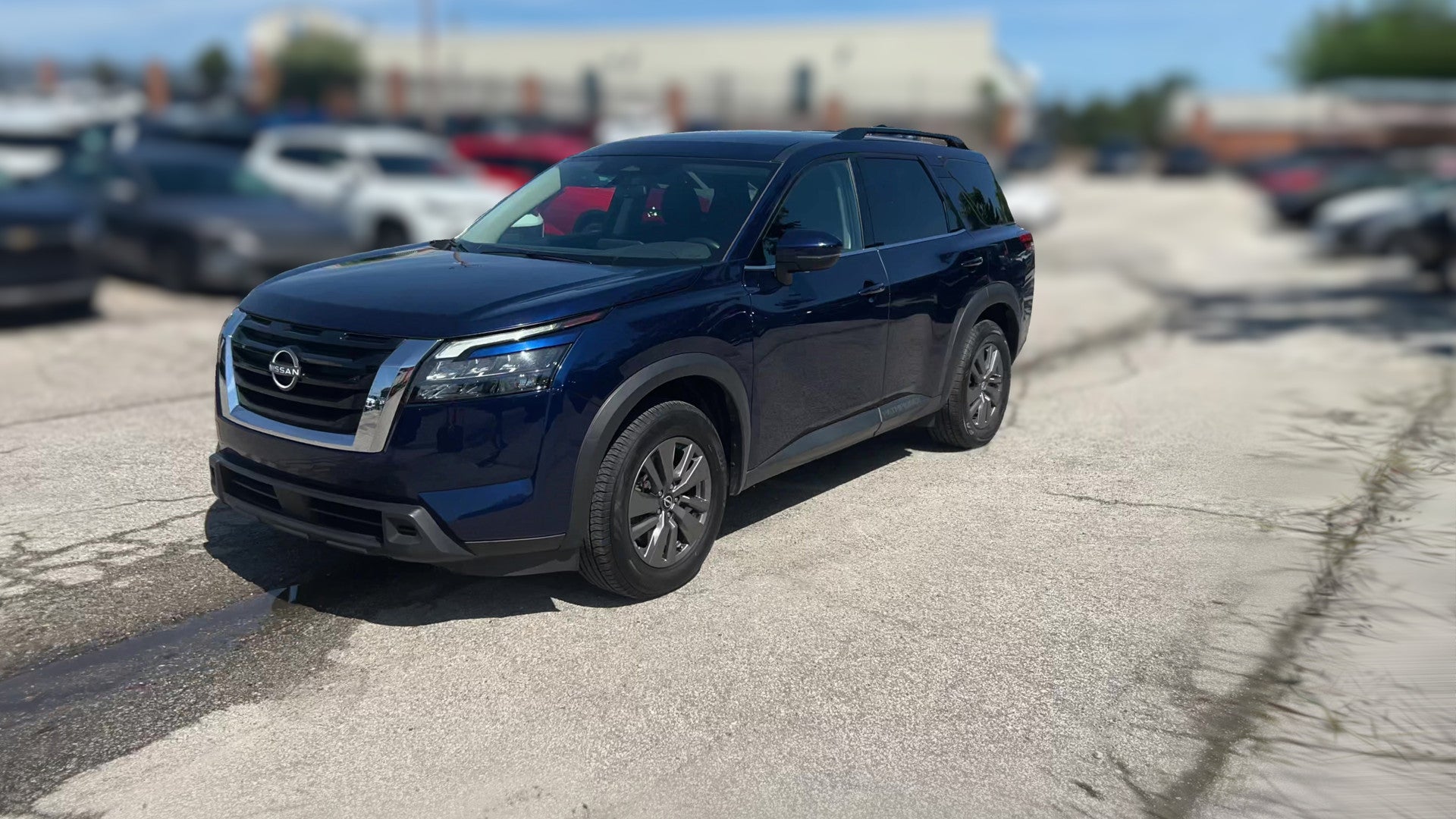 2025 Nissan Pathfinder vehicle photo