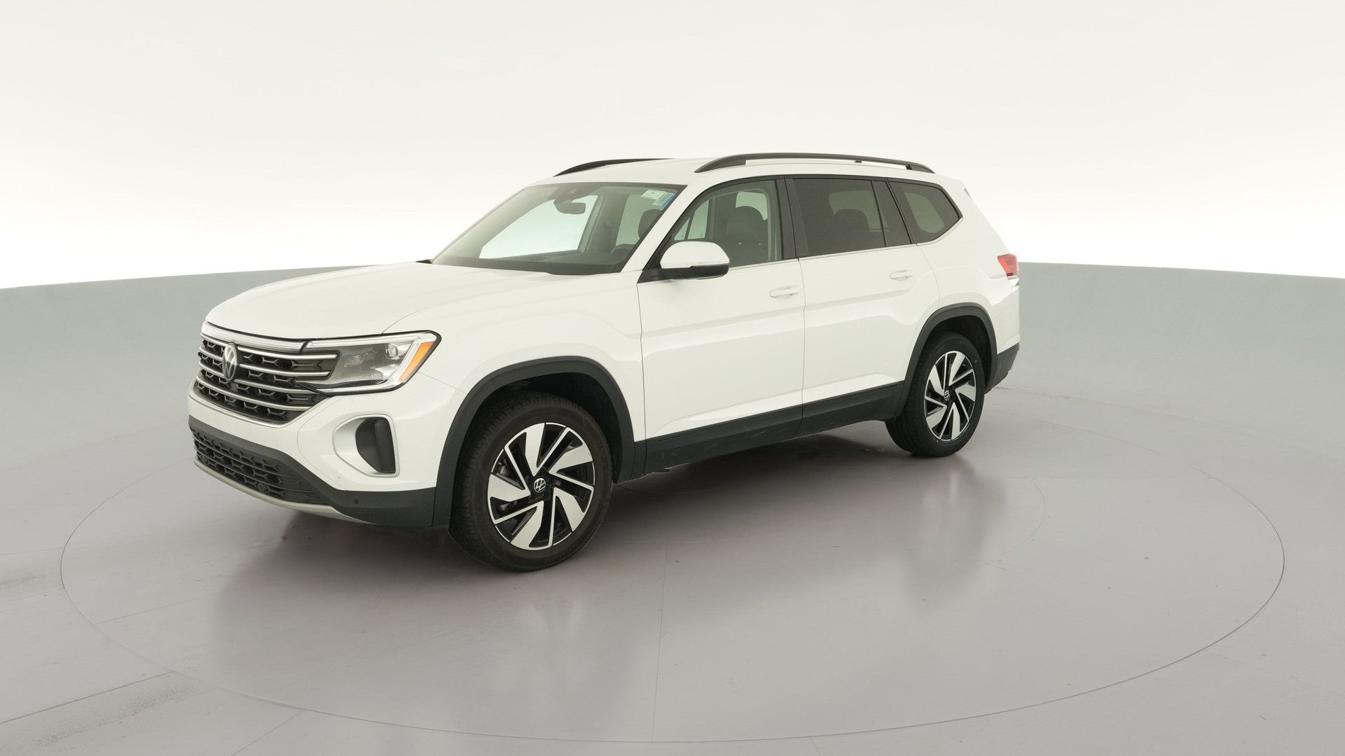 2025 Volkswagen Atlas vehicle photo