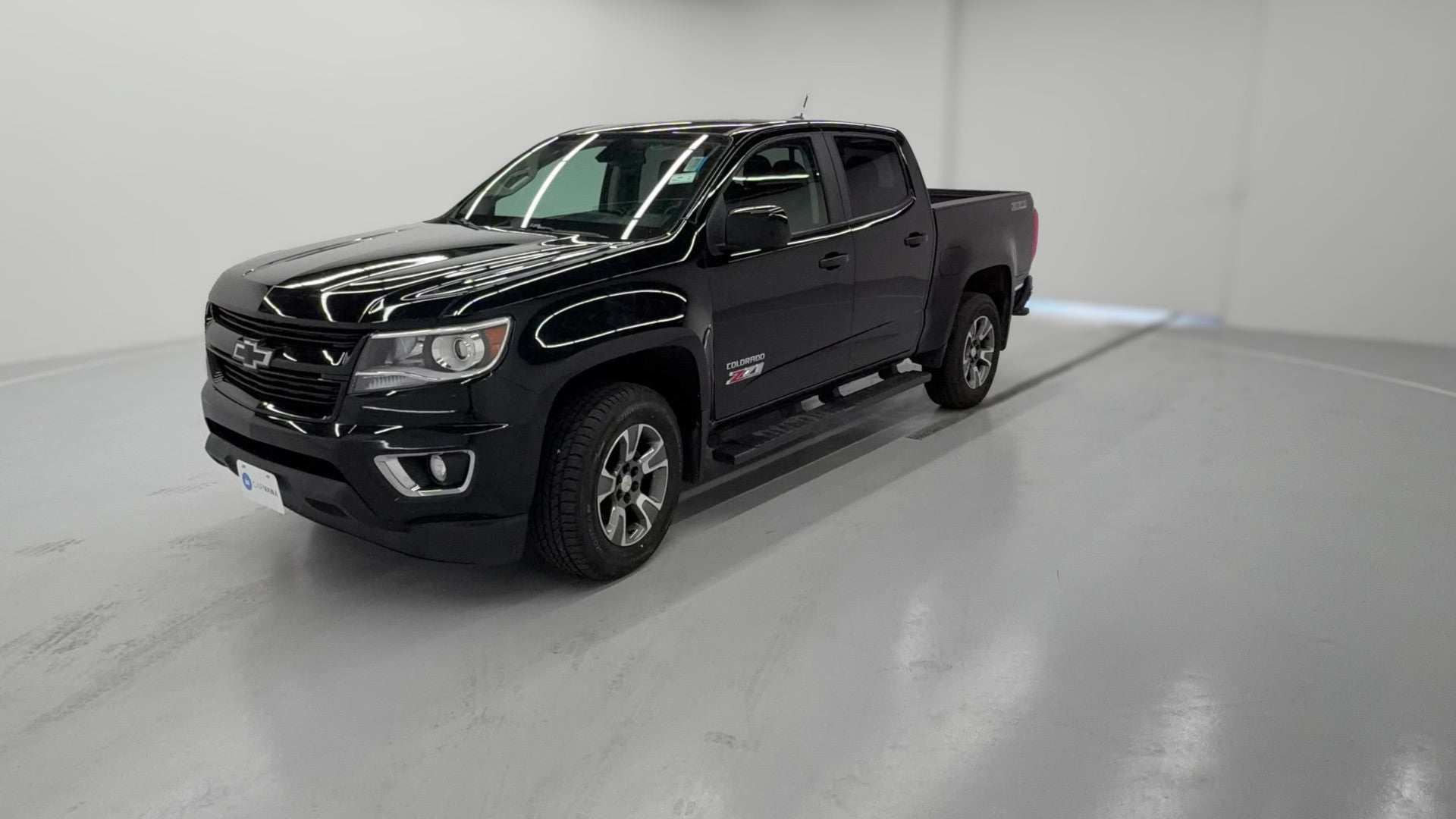2017 Chevrolet Colorado Crew Cab vehicle photo