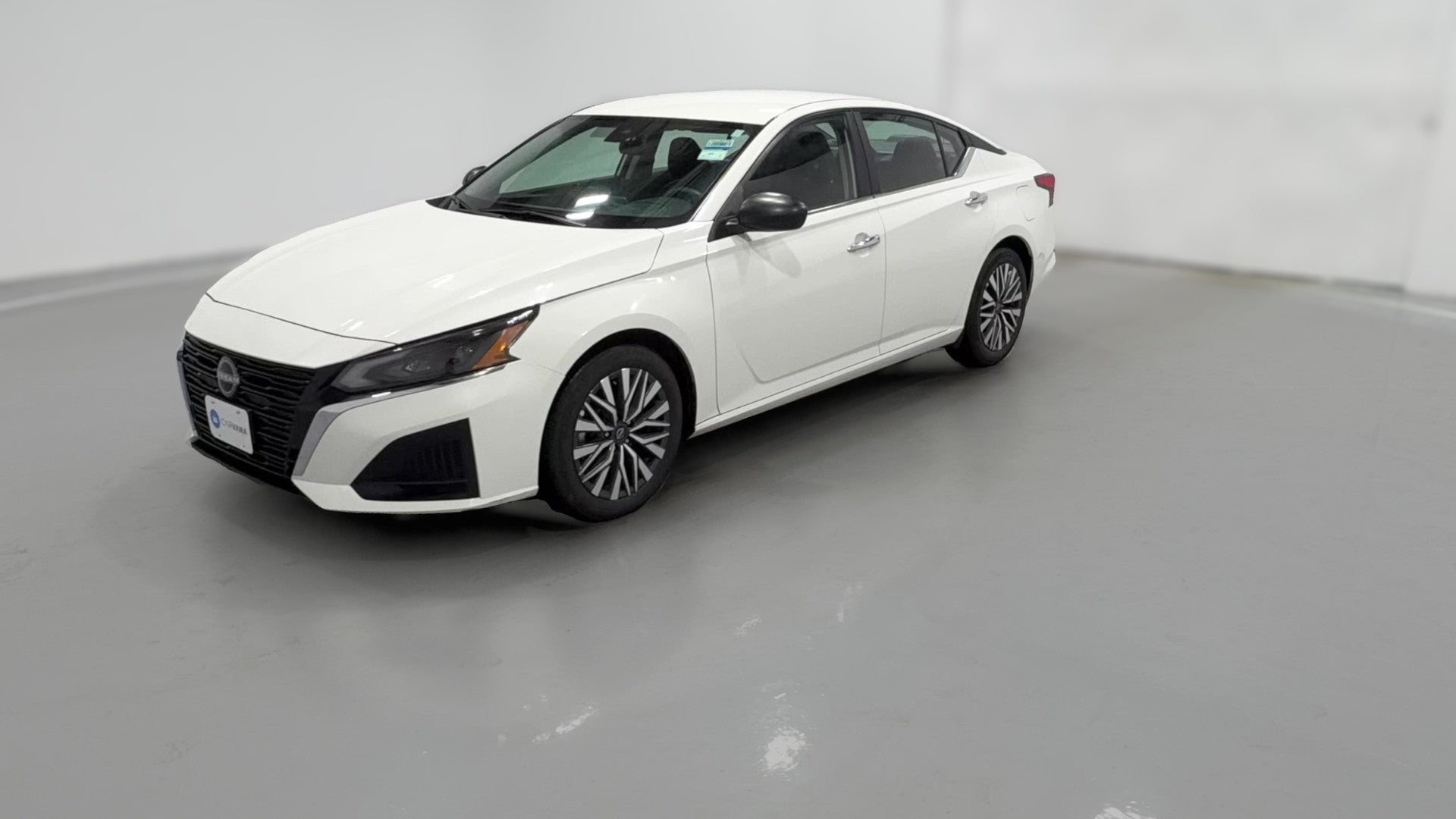 2025 Nissan Altima vehicle photo
