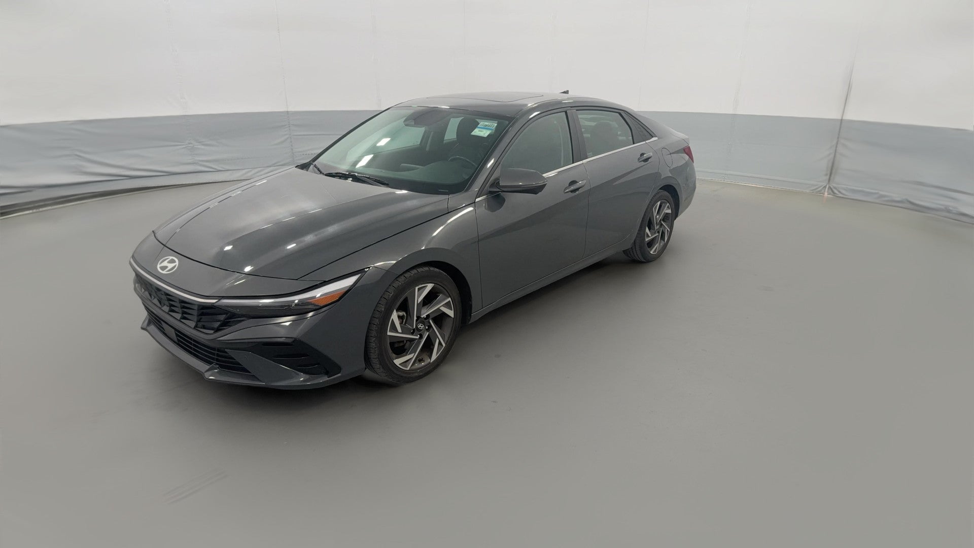 2024 Hyundai Elantra vehicle photo