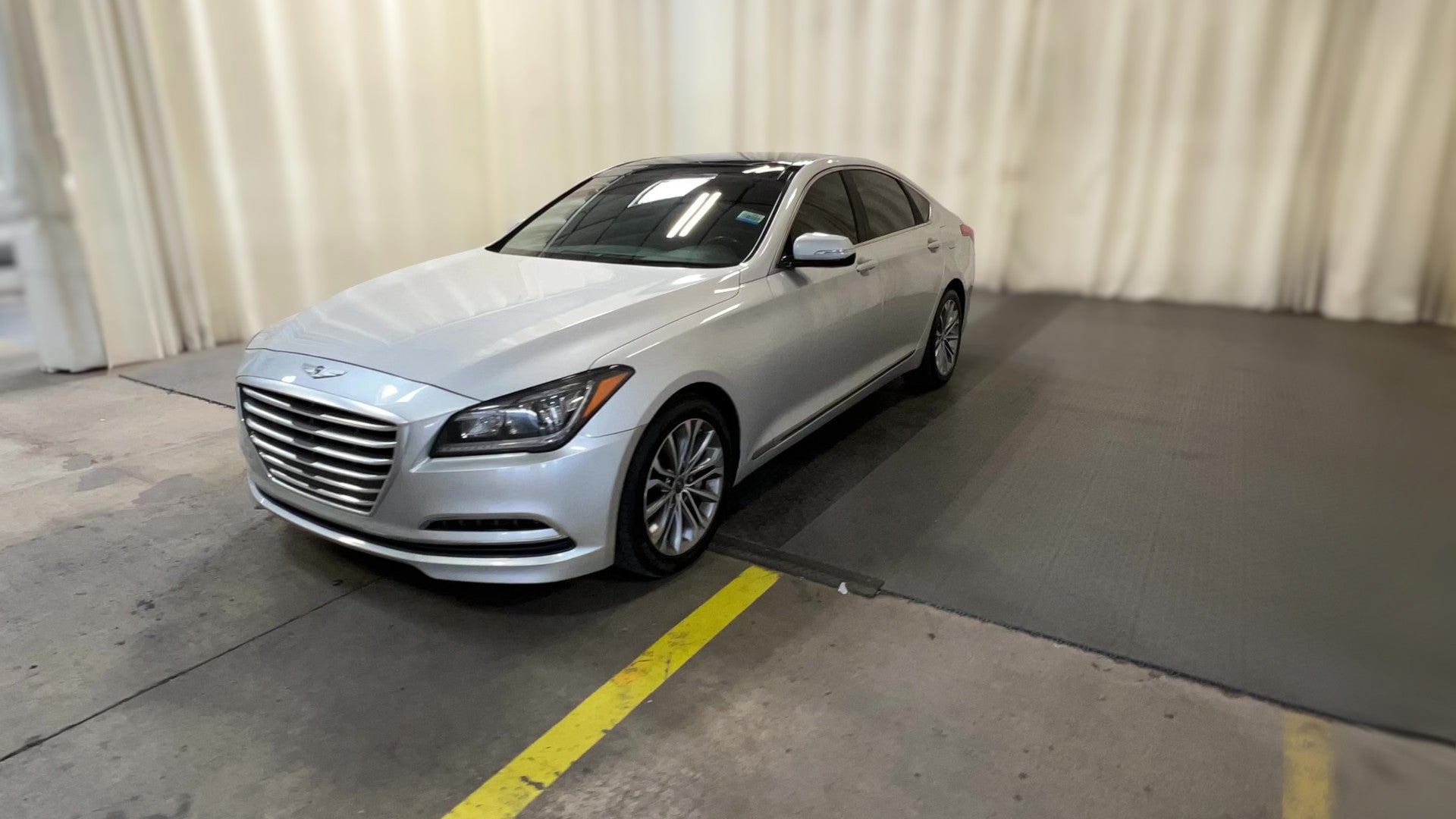 2015 Hyundai Genesis vehicle photo